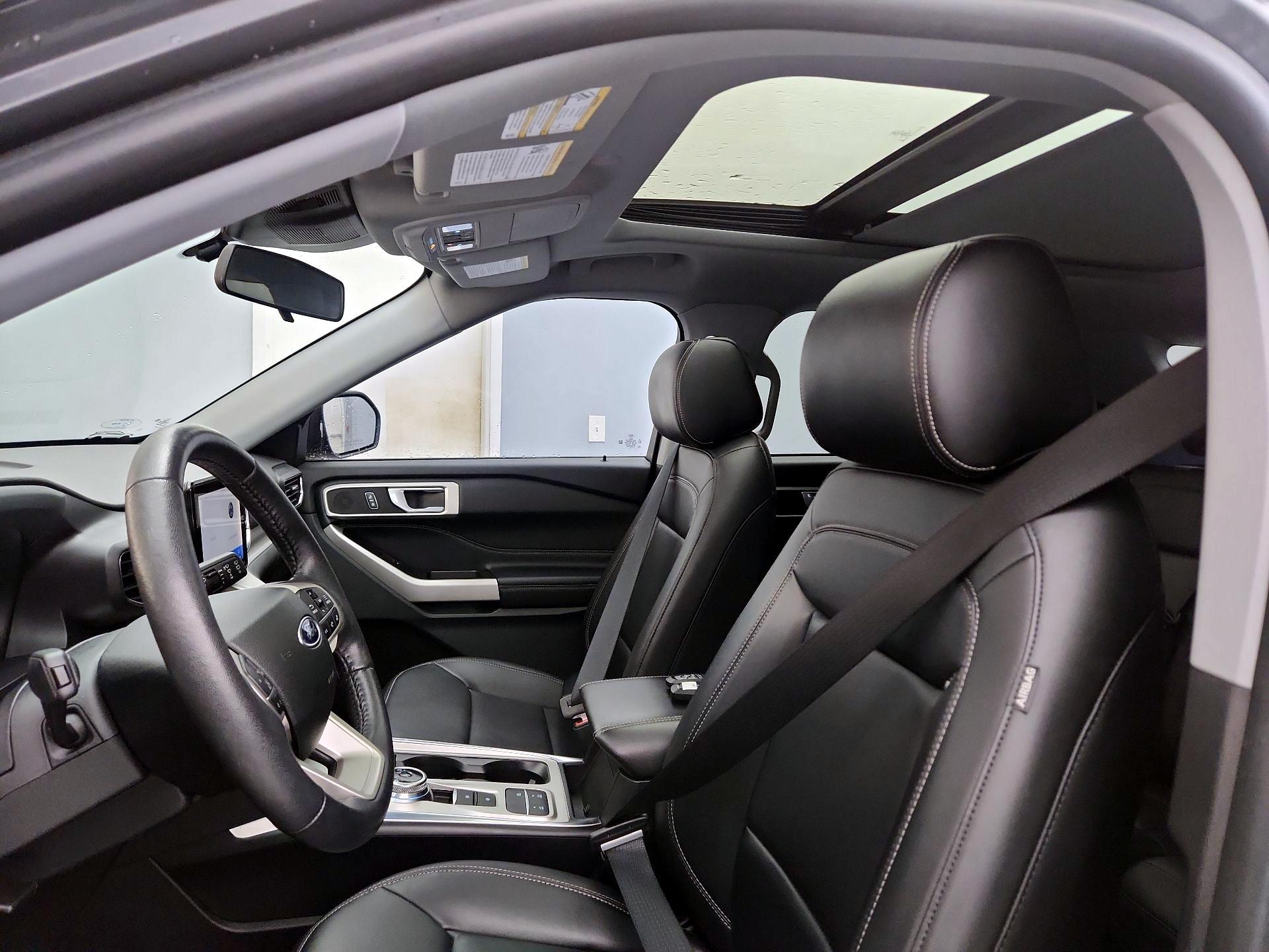 Thumbnail: 2022 Ford Explorer - 19