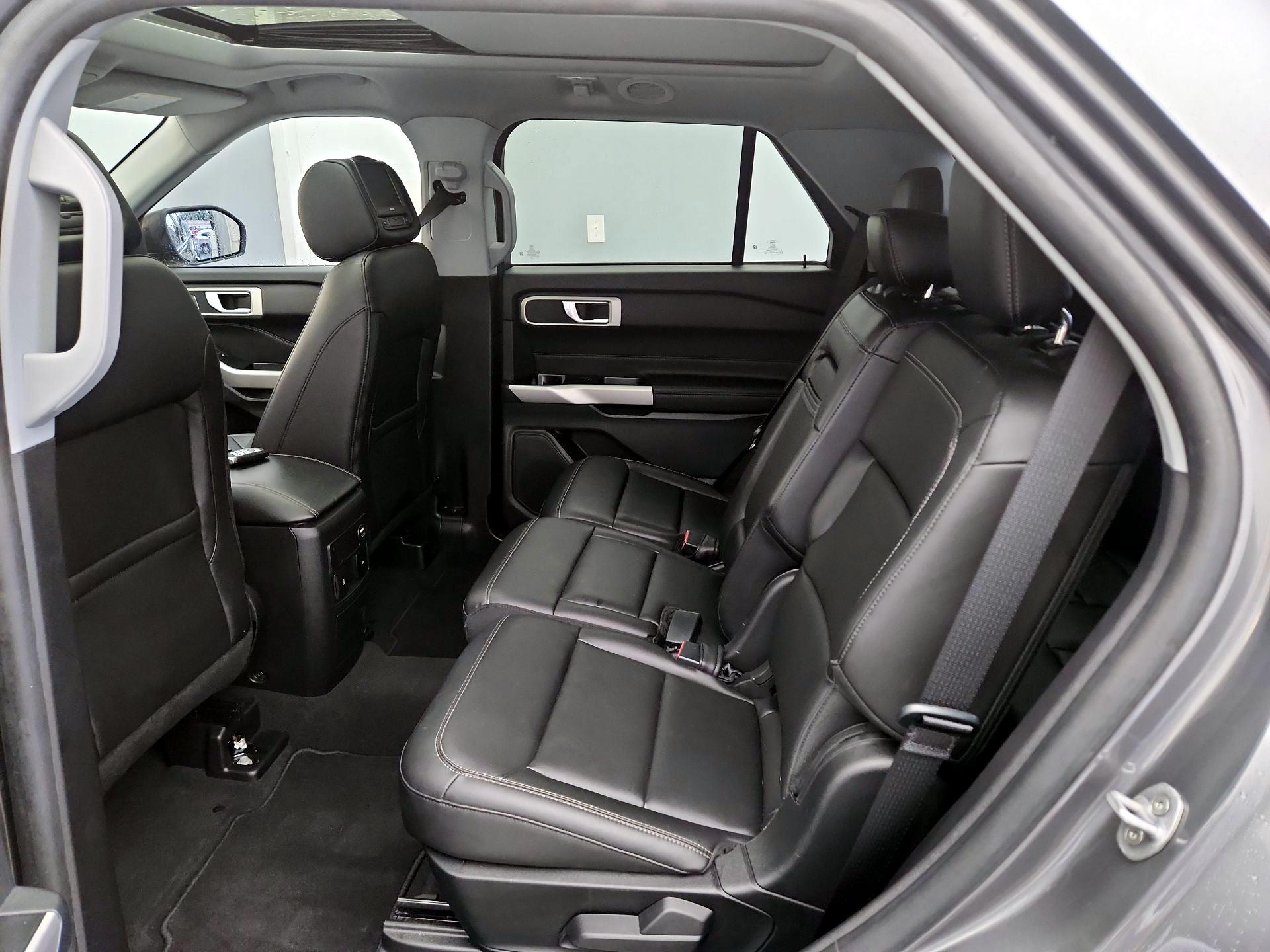 Thumbnail: 2022 Ford Explorer - 20