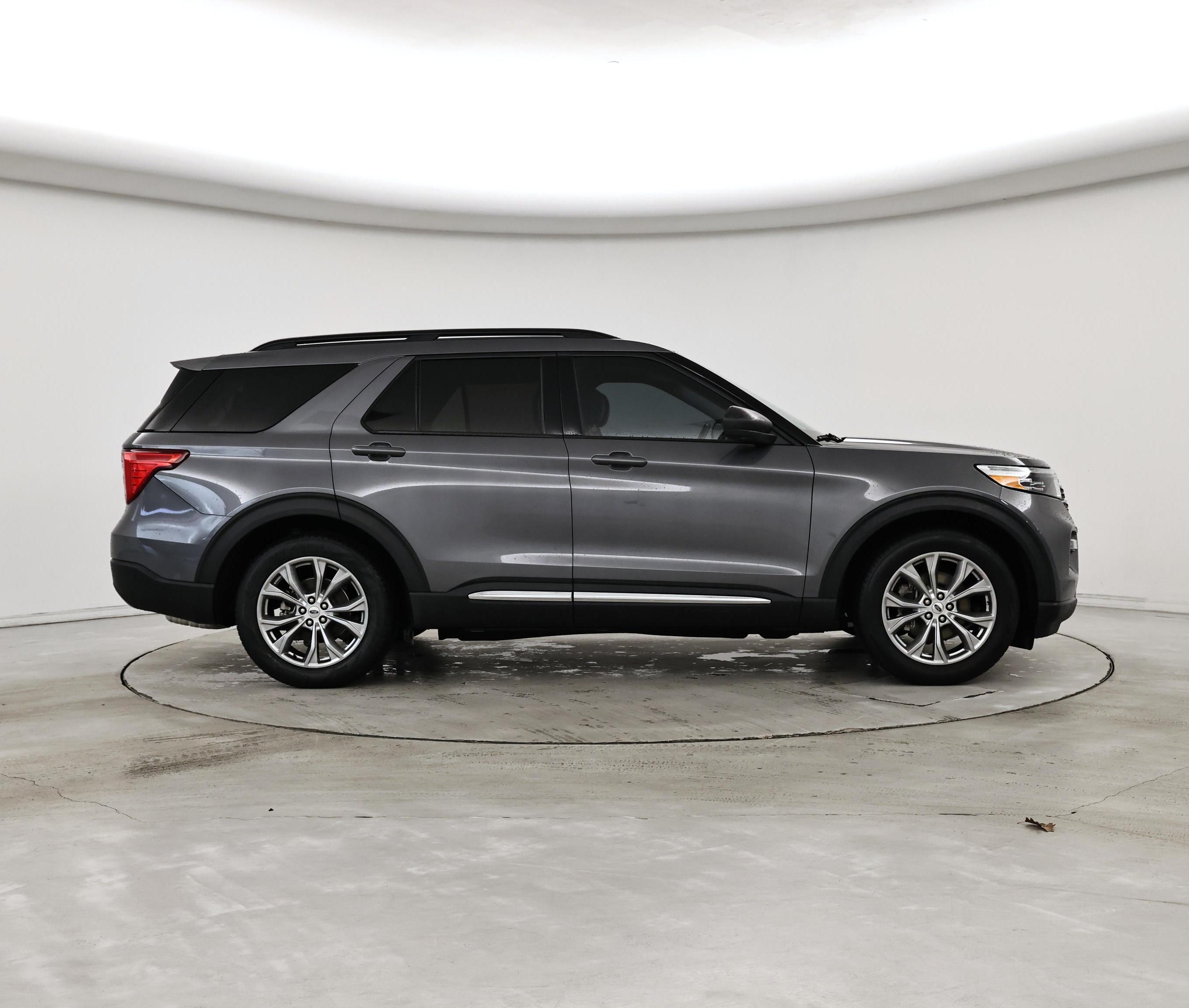Thumbnail: 2022 Ford Explorer - 7