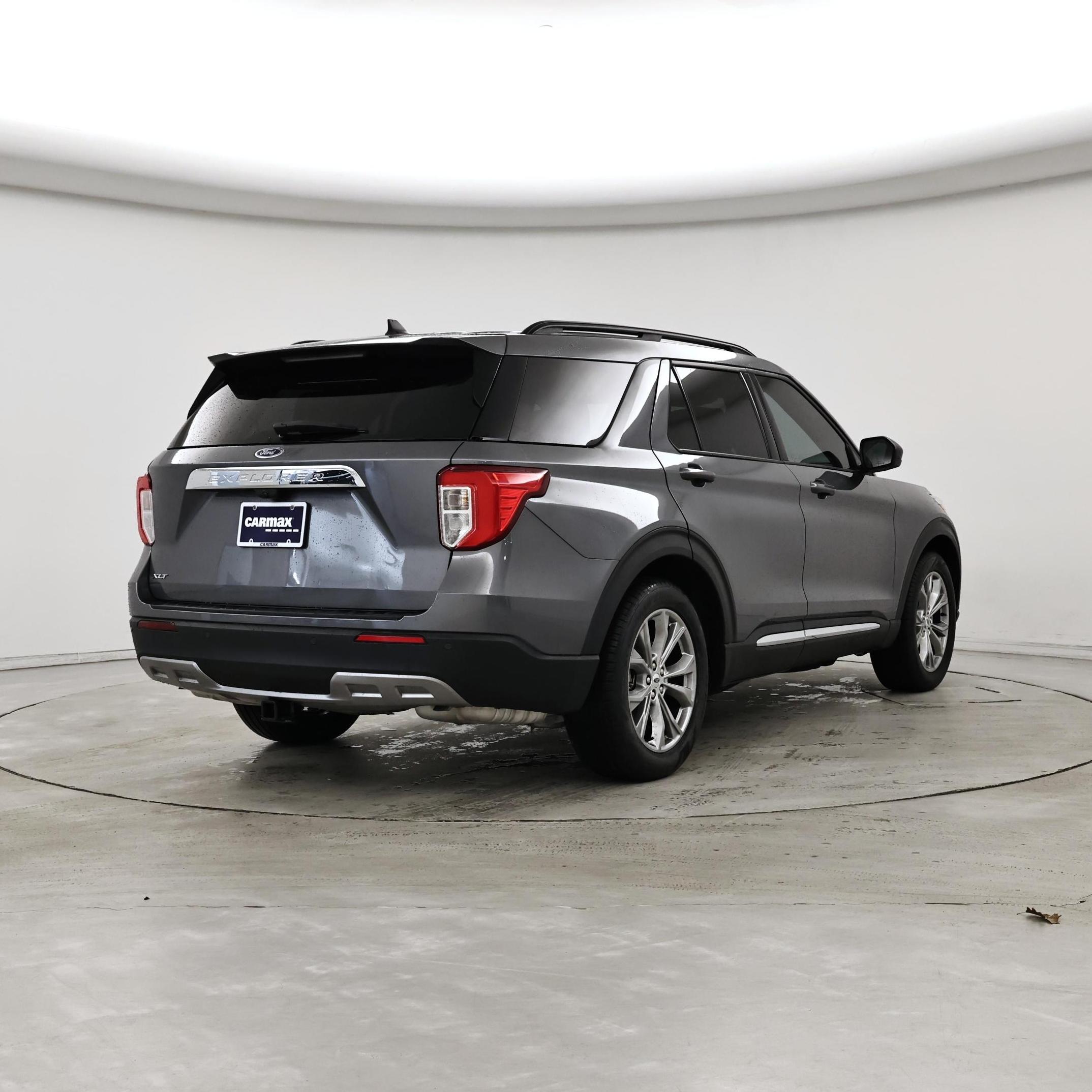 Thumbnail: 2022 Ford Explorer - 8