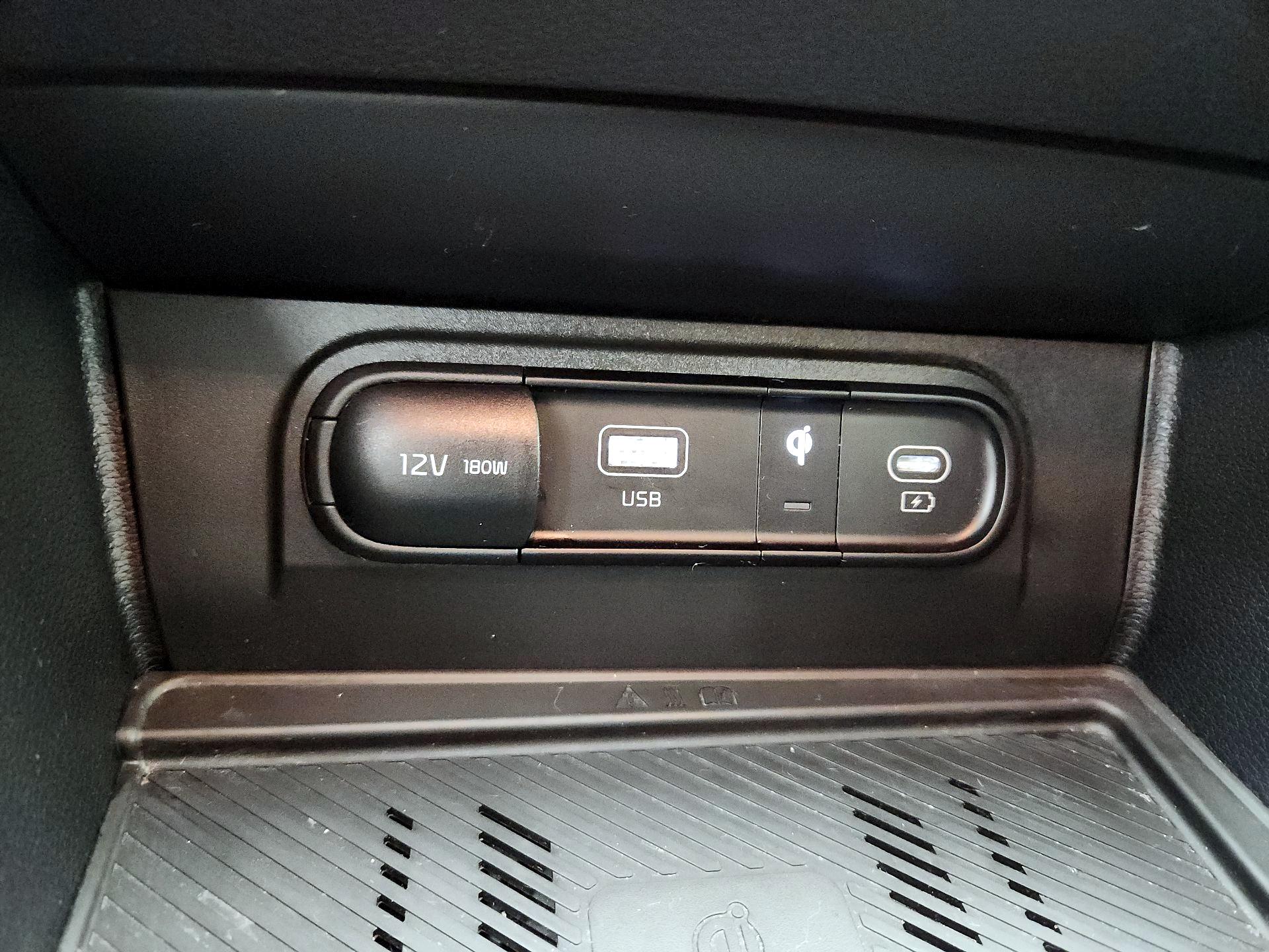 Thumbnail: 2023 Kia Sportage - 19