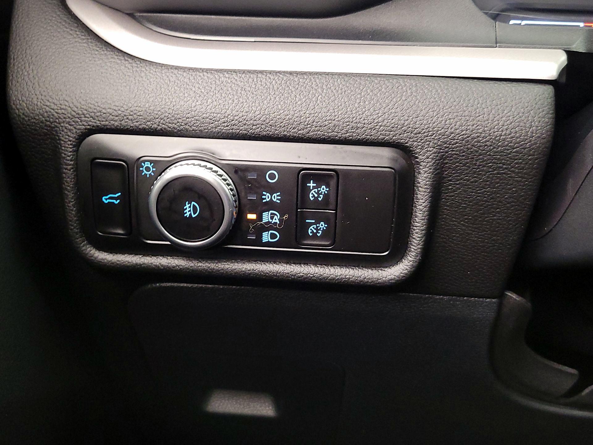 Thumbnail: 2023 Ford Explorer - 13