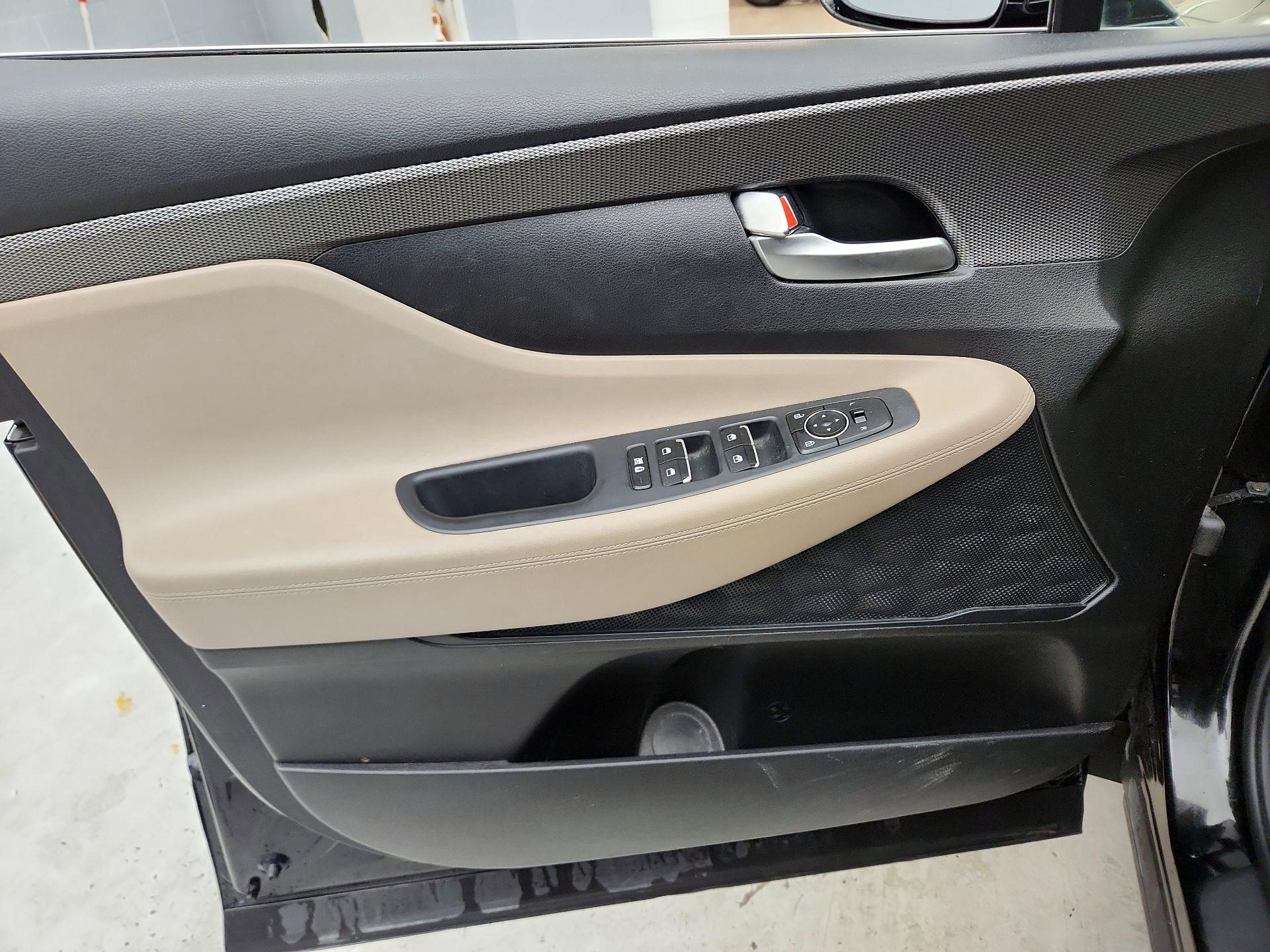 Thumbnail: 2020 Hyundai Santa Fe - 12