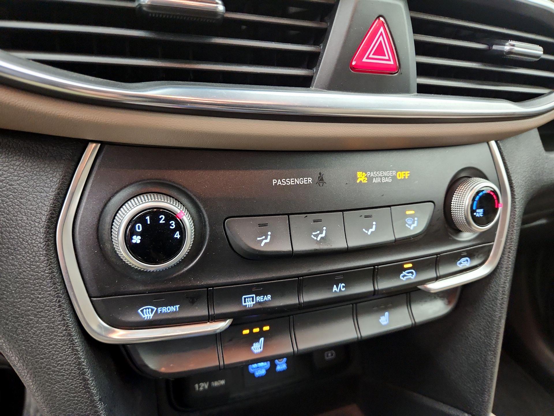 Thumbnail: 2020 Hyundai Santa Fe - 16