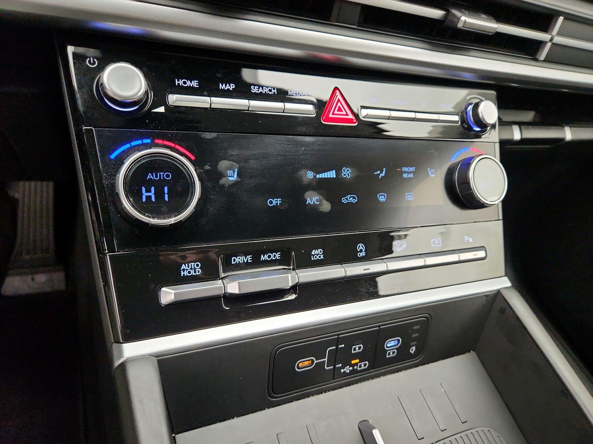 Thumbnail: 2024 Hyundai Santa Fe - 17