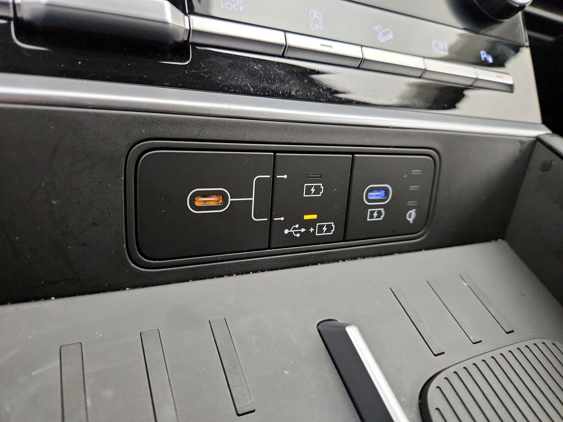 Thumbnail: 2024 Hyundai Santa Fe - 19