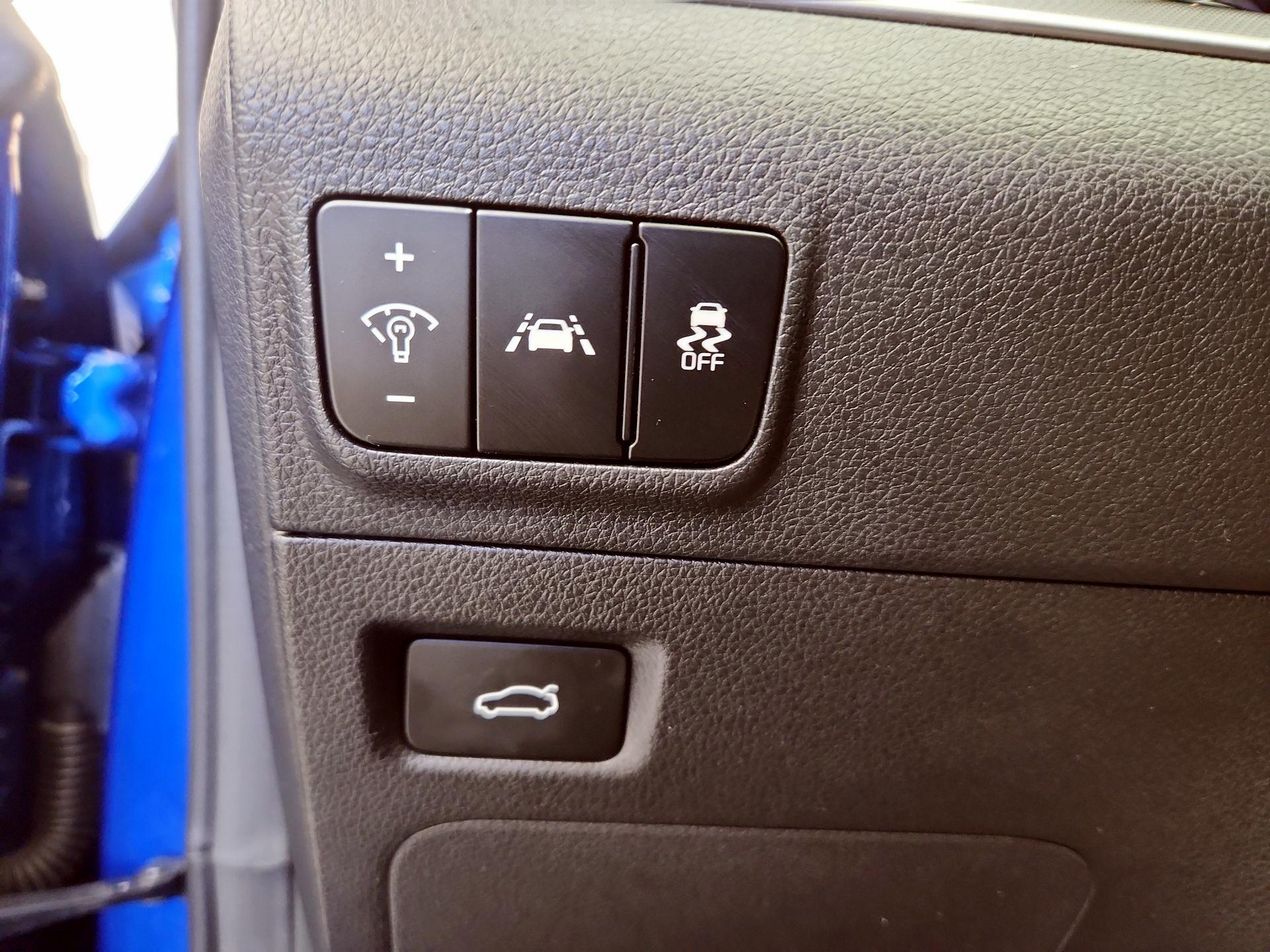 Thumbnail: 2023 Kia K5 - 13