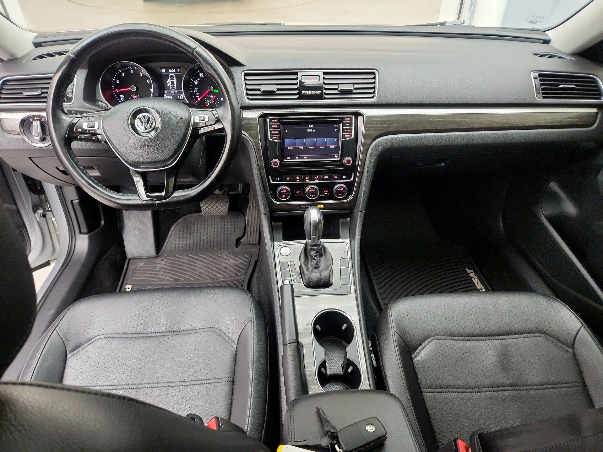 Thumbnail: 2018 Volkswagen Passat - 9