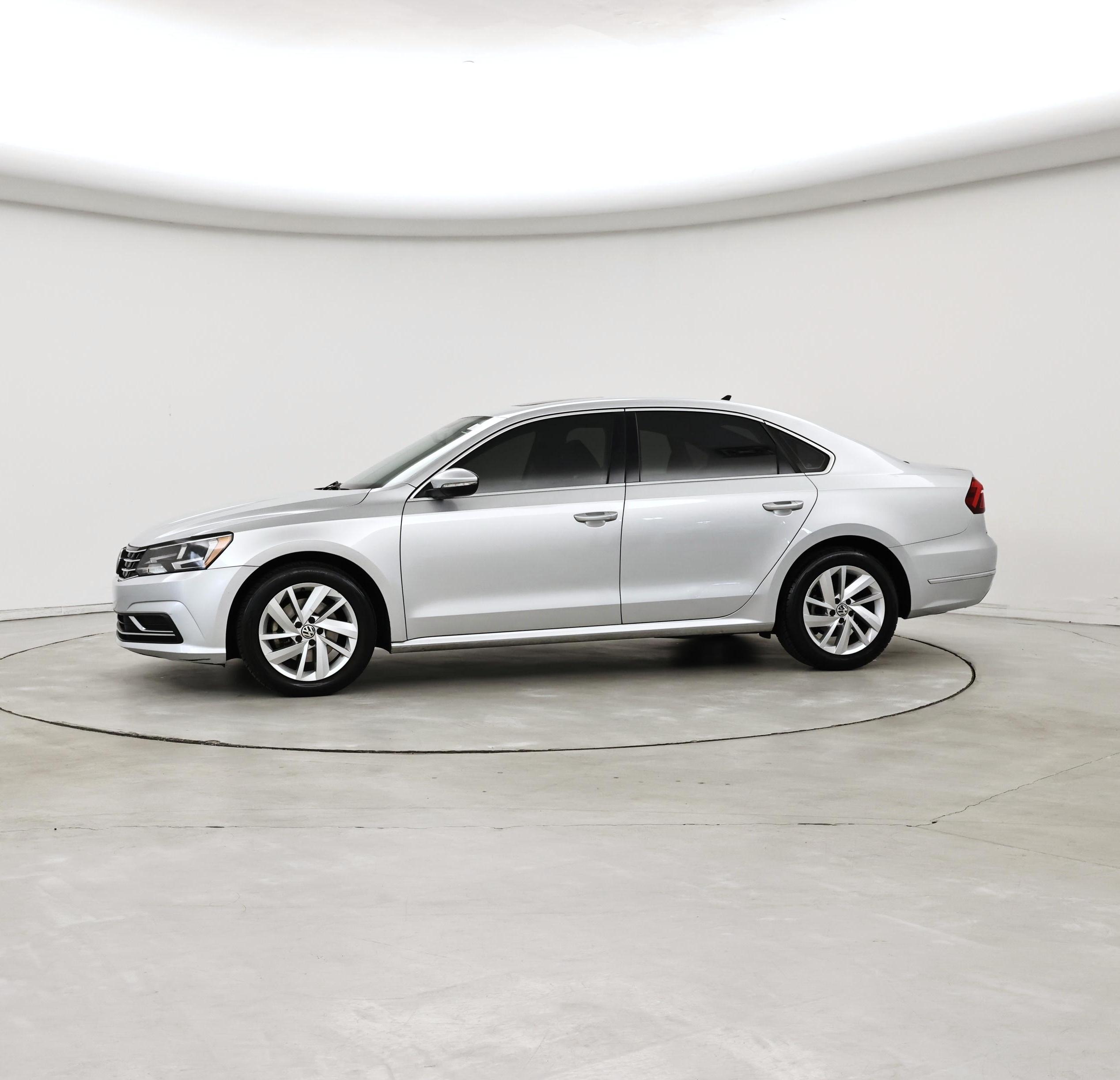 Thumbnail: 2018 Volkswagen Passat - 3