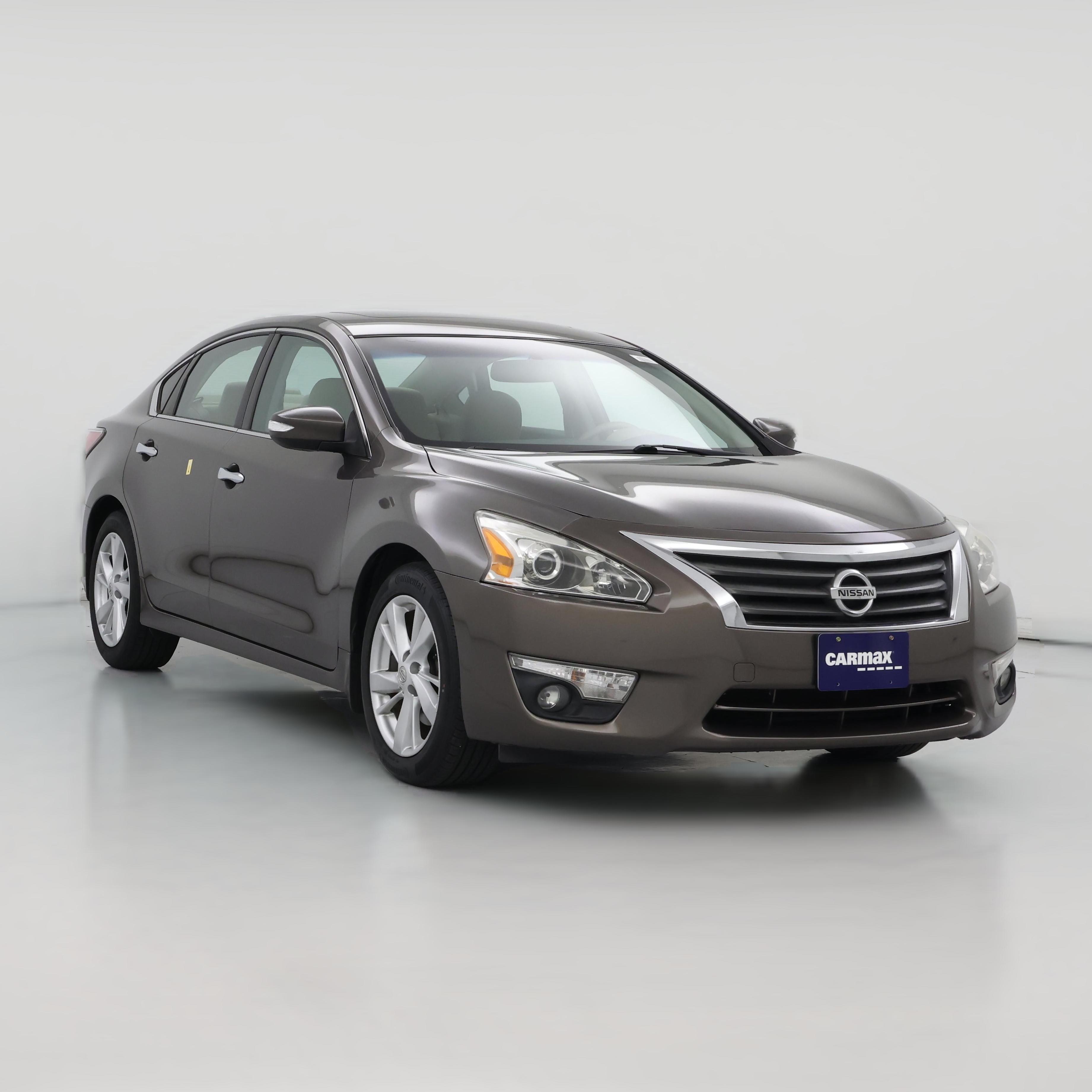 Thumbnail: 2015 Nissan Altima - 1