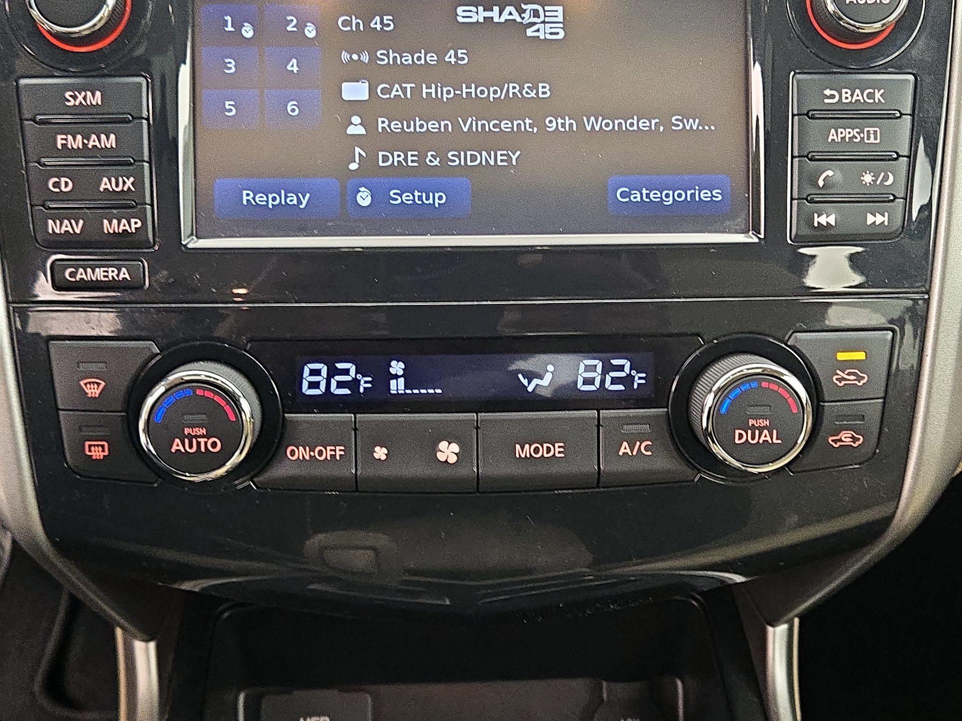 Thumbnail: 2015 Nissan Altima - 17