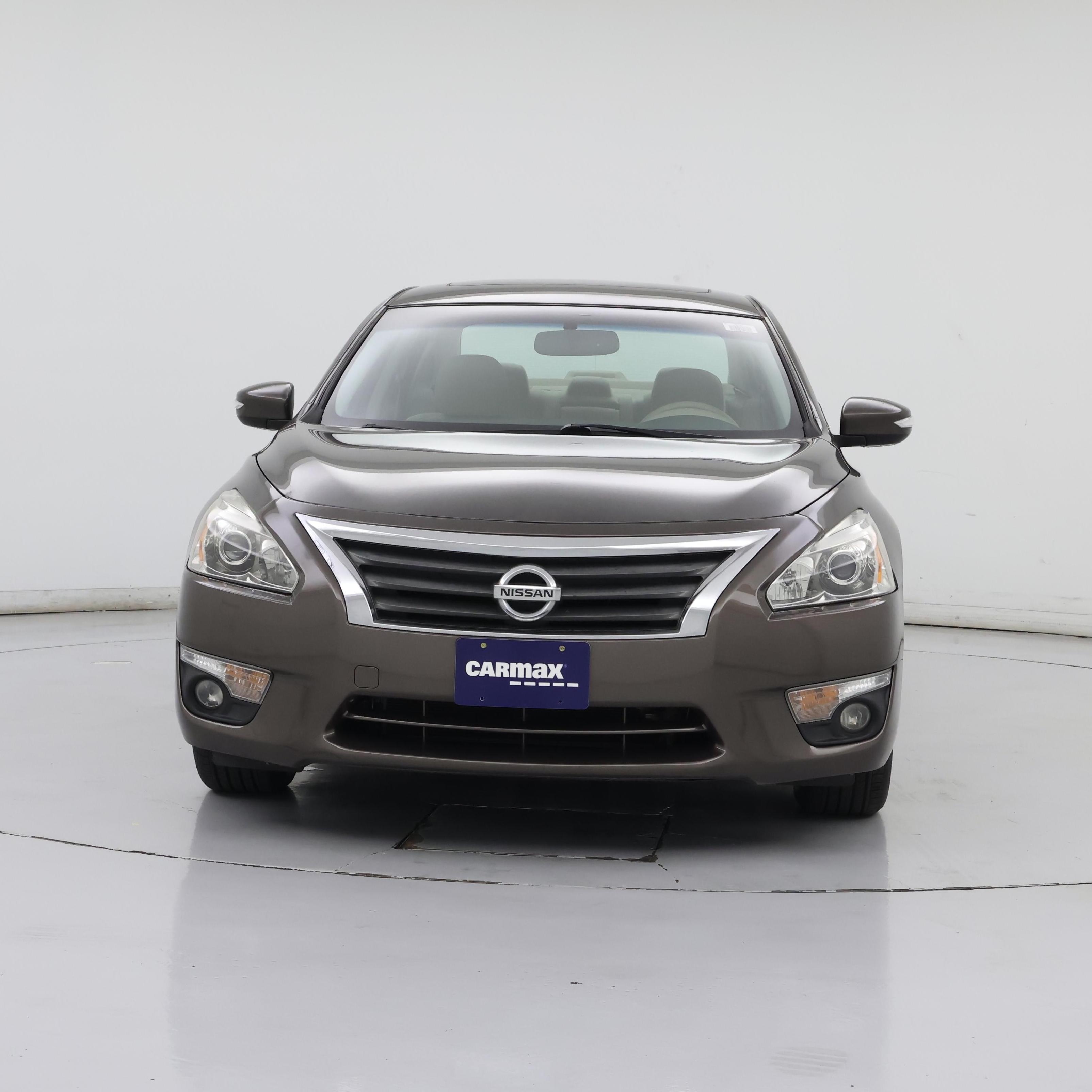 Thumbnail: 2015 Nissan Altima - 5