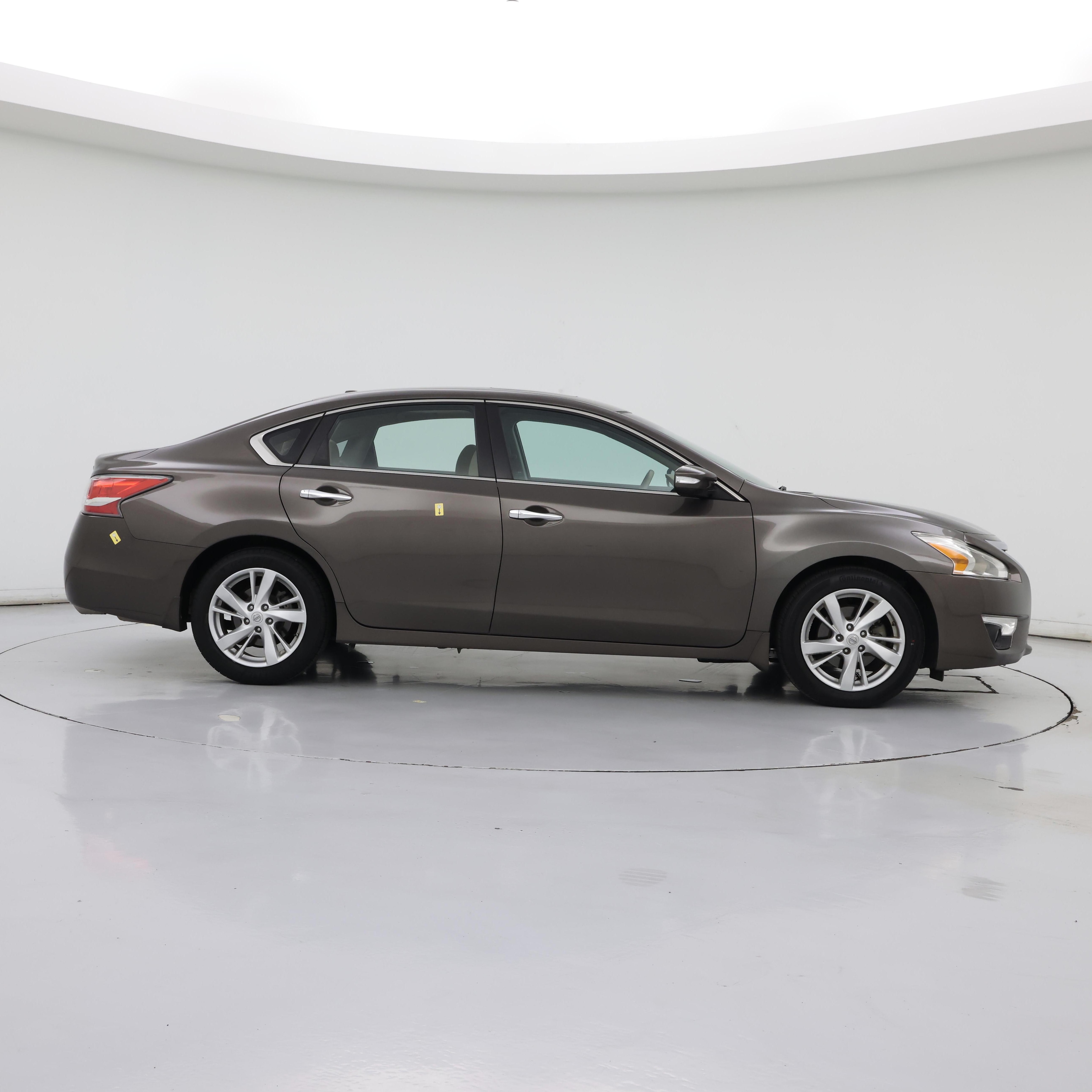 Thumbnail: 2015 Nissan Altima - 7