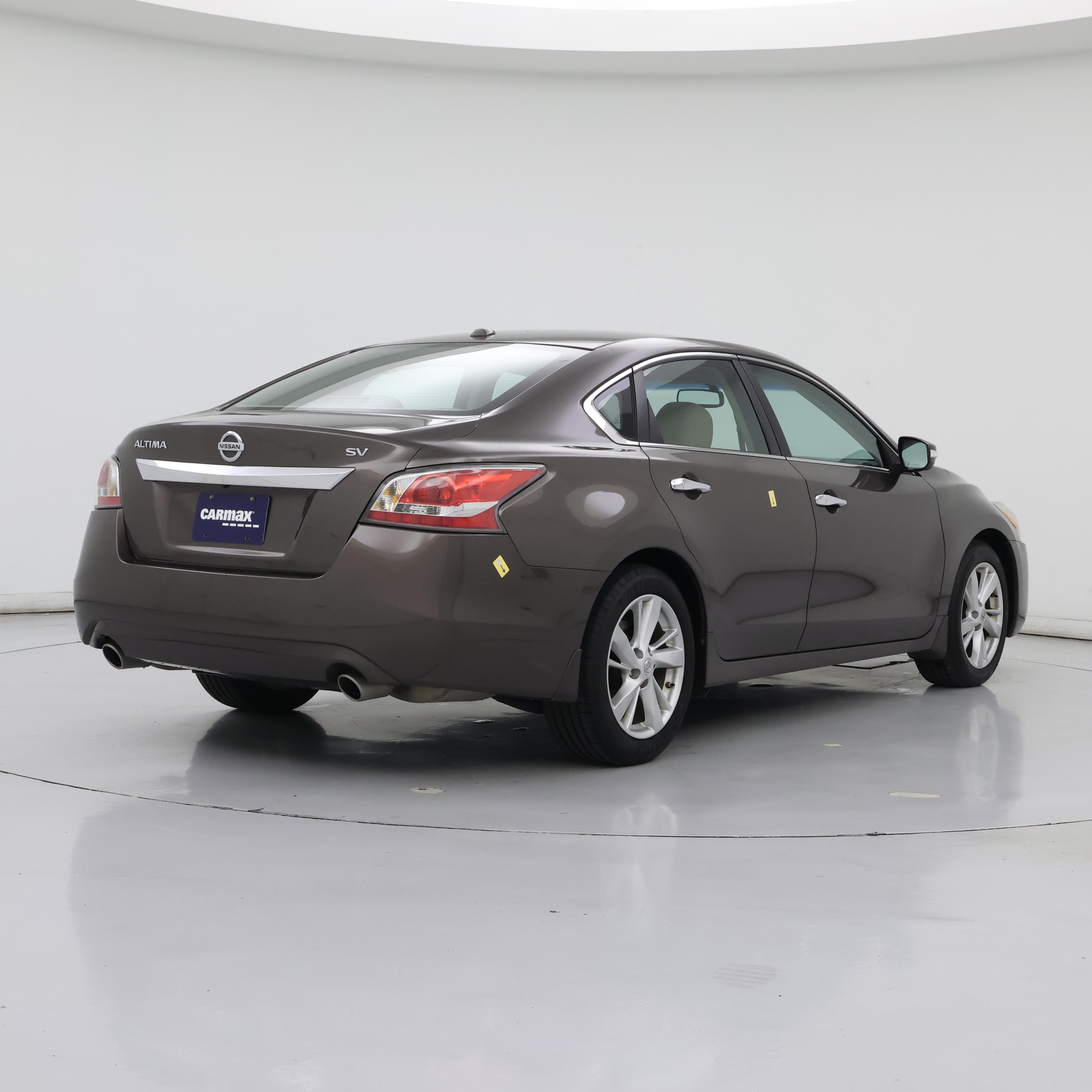 Thumbnail: 2015 Nissan Altima - 8
