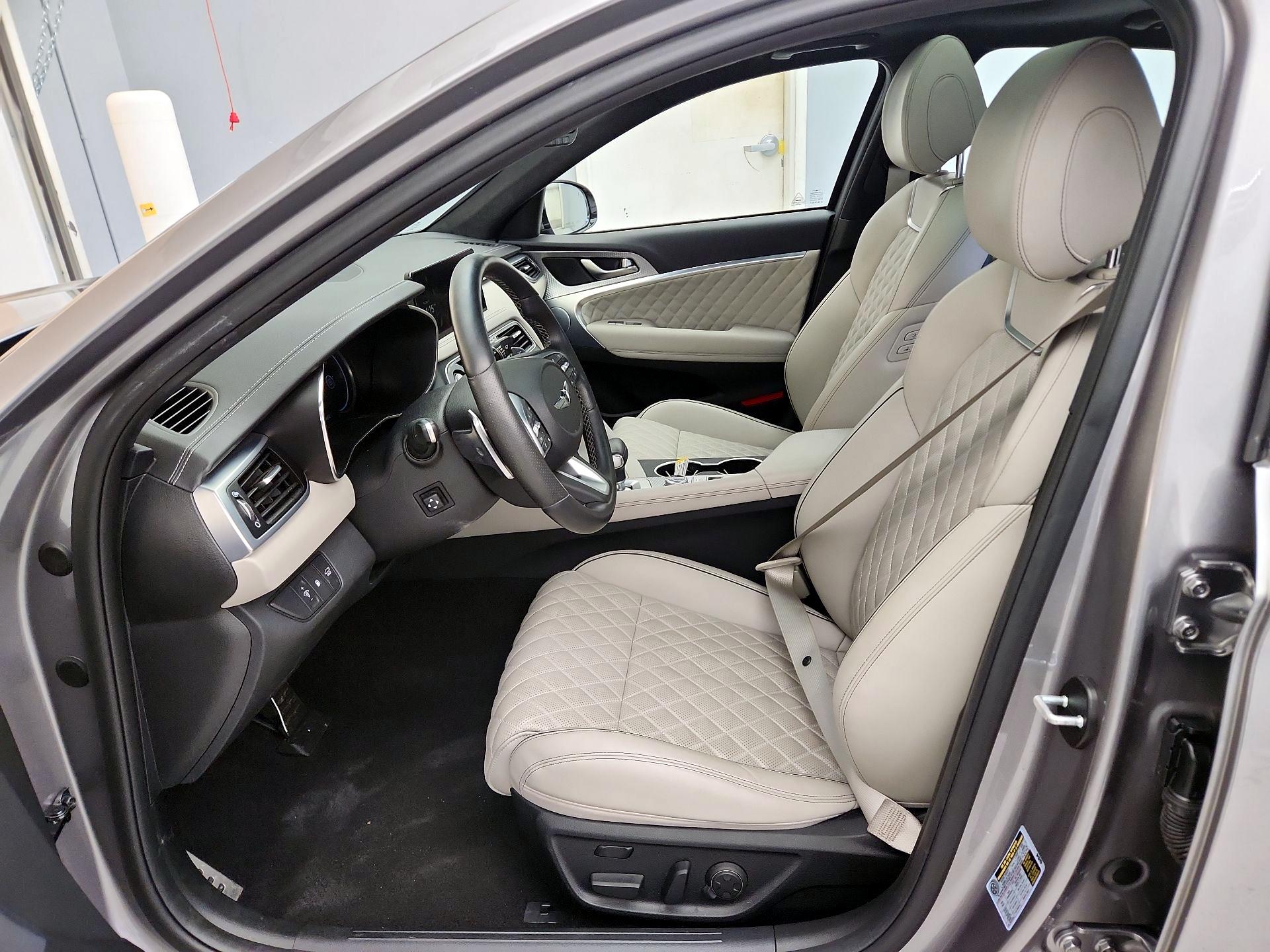 Thumbnail: 2021 Genesis GV80 - 11