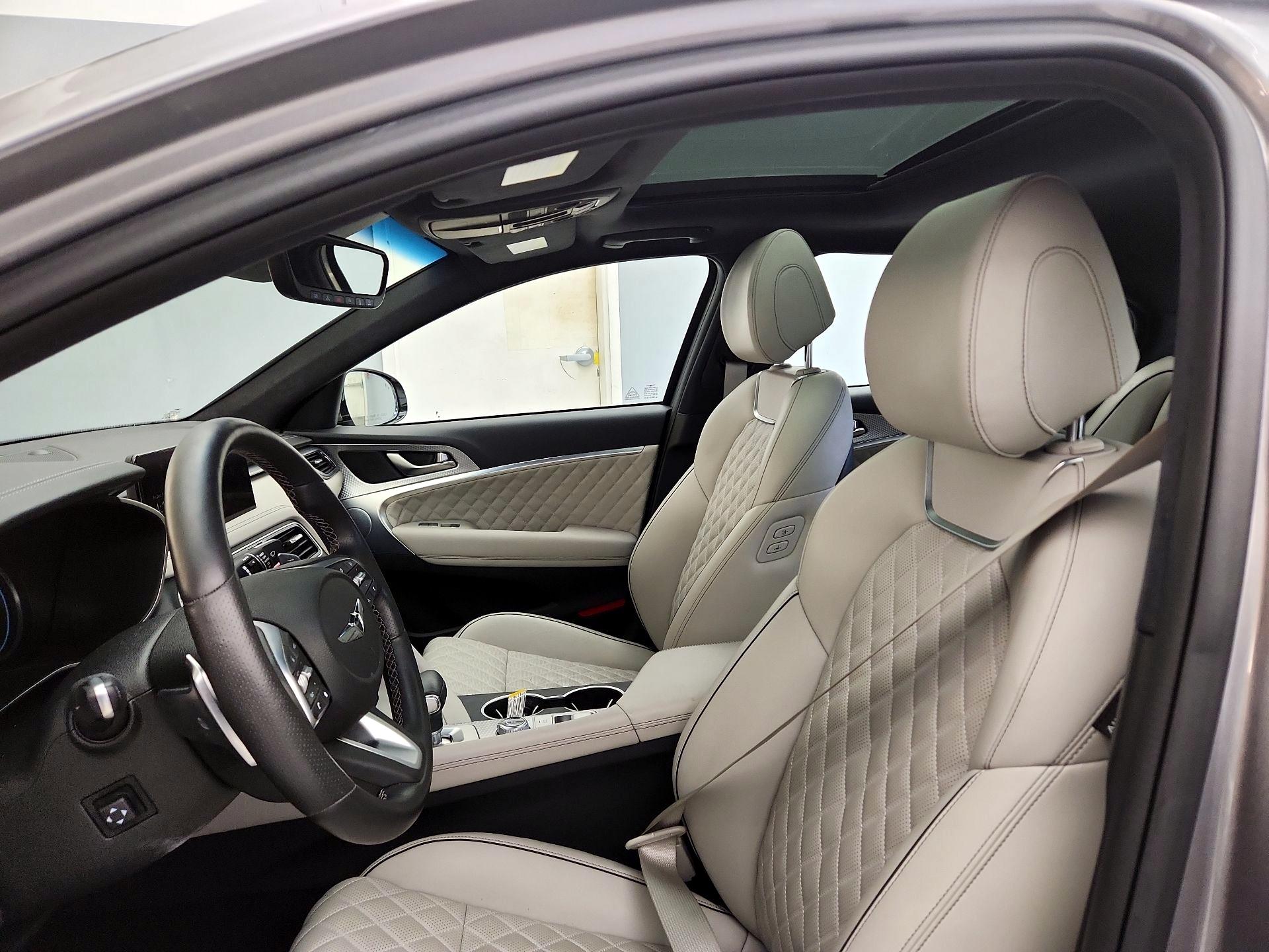 Thumbnail: 2021 Genesis GV80 - 19