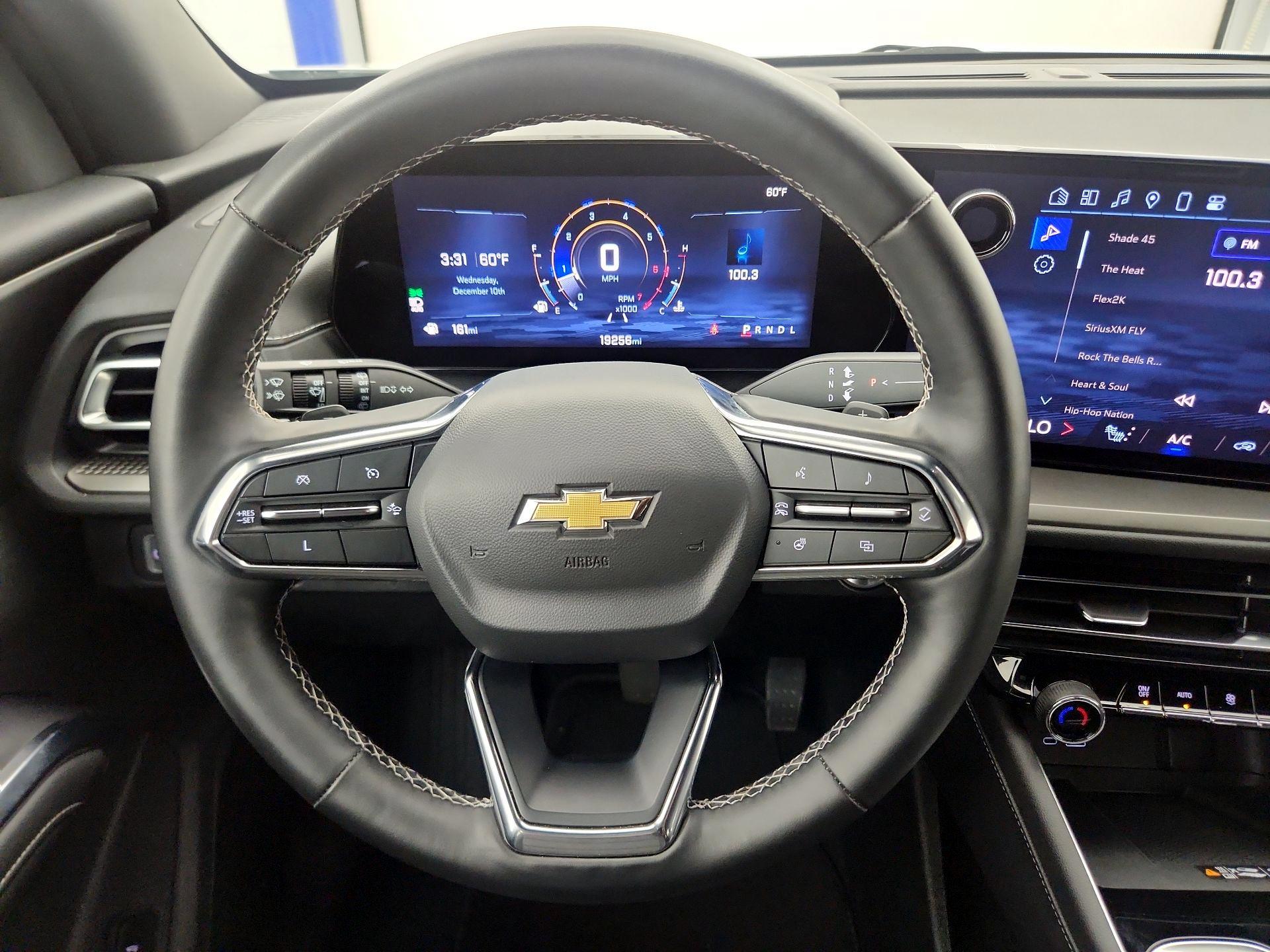 Thumbnail: 2025 Chevrolet Traverse - 10