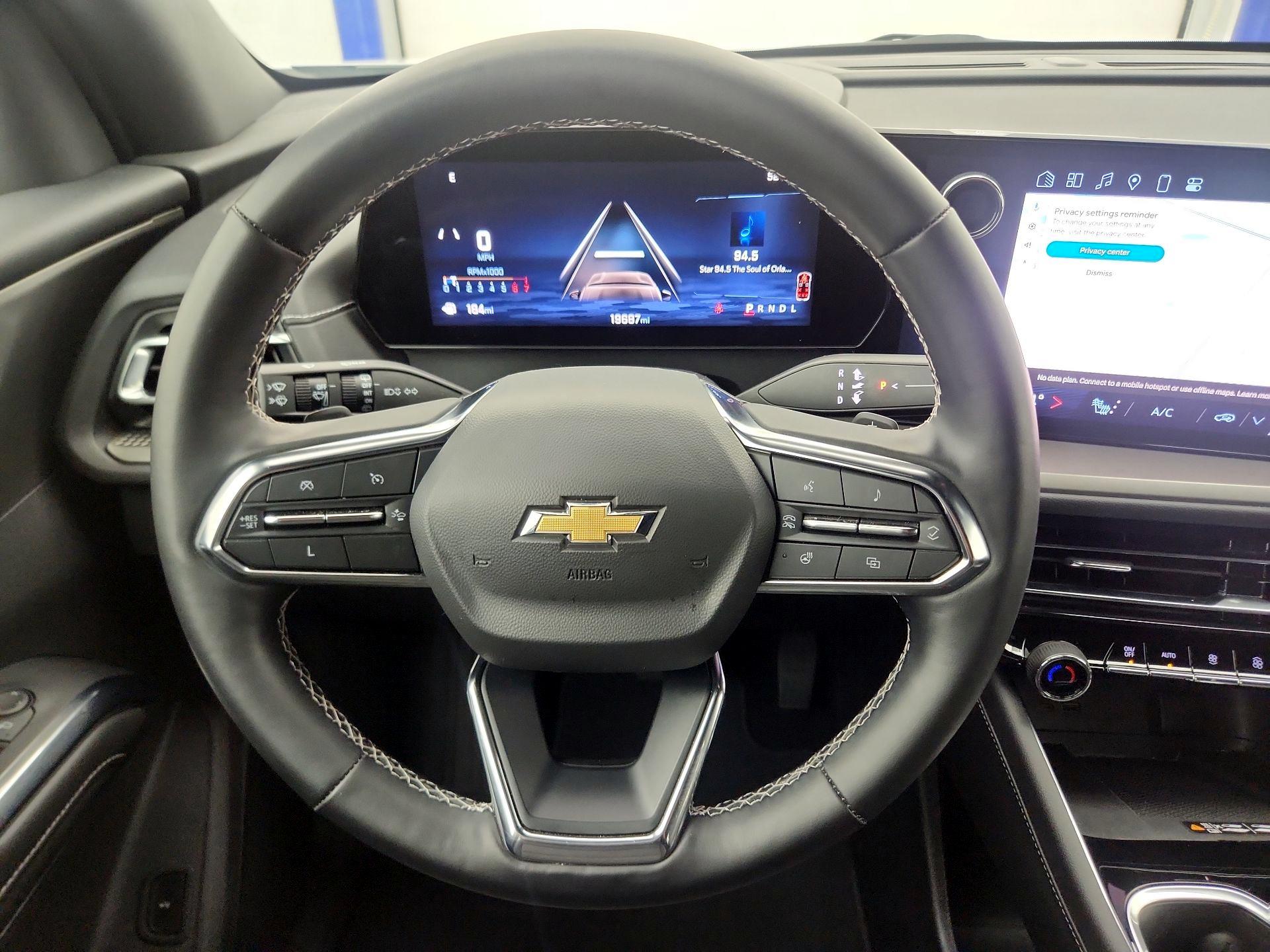 Thumbnail: 2025 Chevrolet Traverse - 10