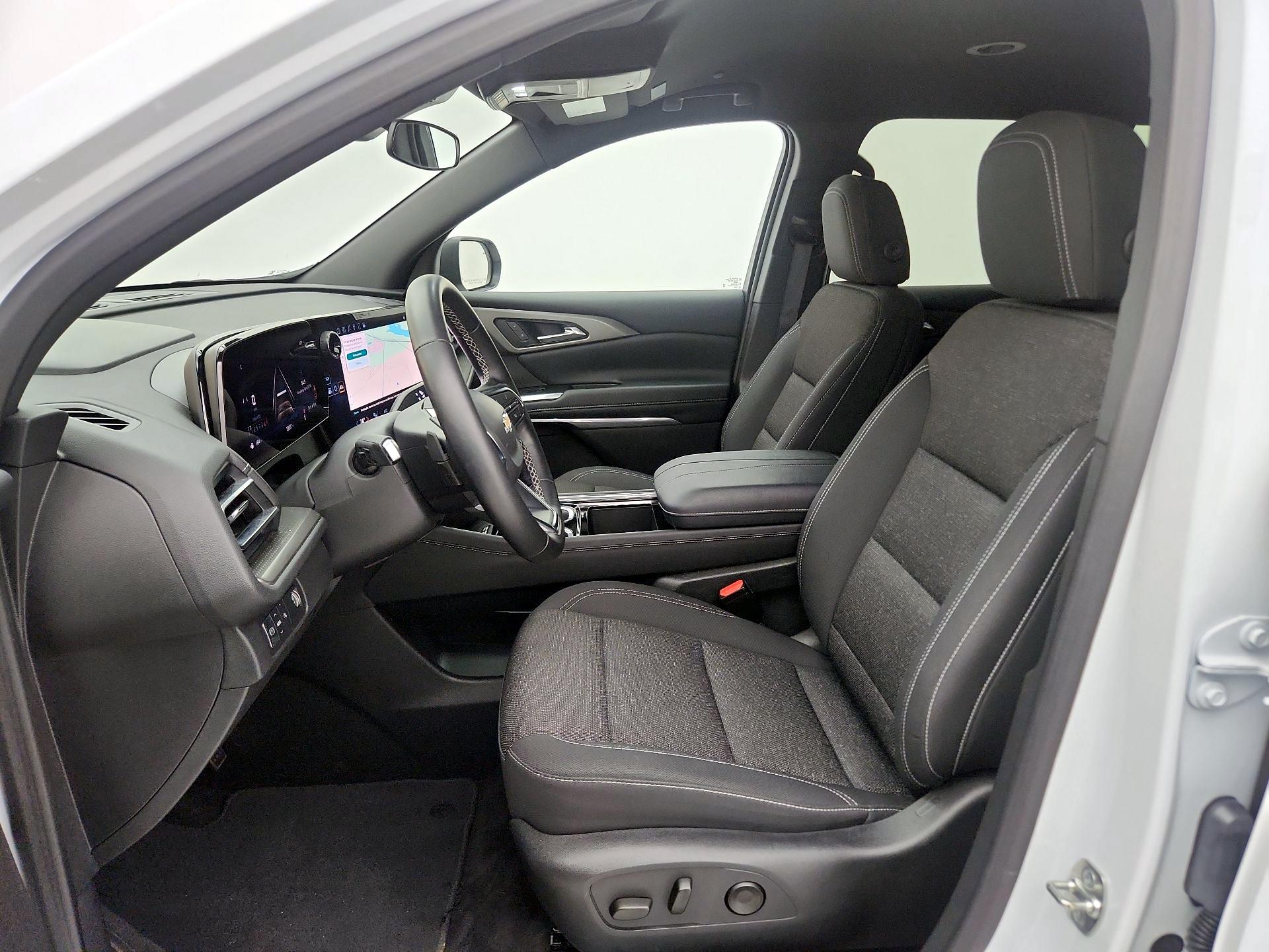 Thumbnail: 2025 Chevrolet Traverse - 11