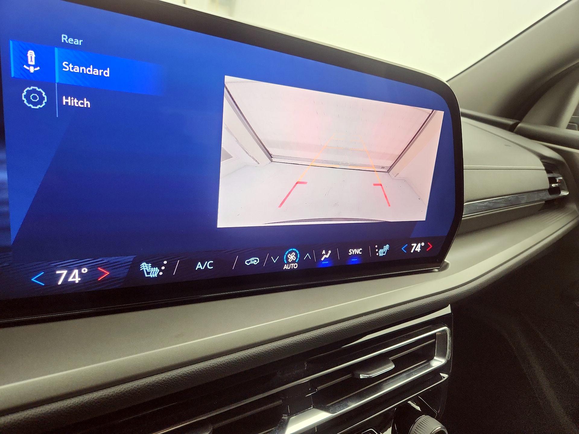 Thumbnail: 2025 Chevrolet Traverse - 15