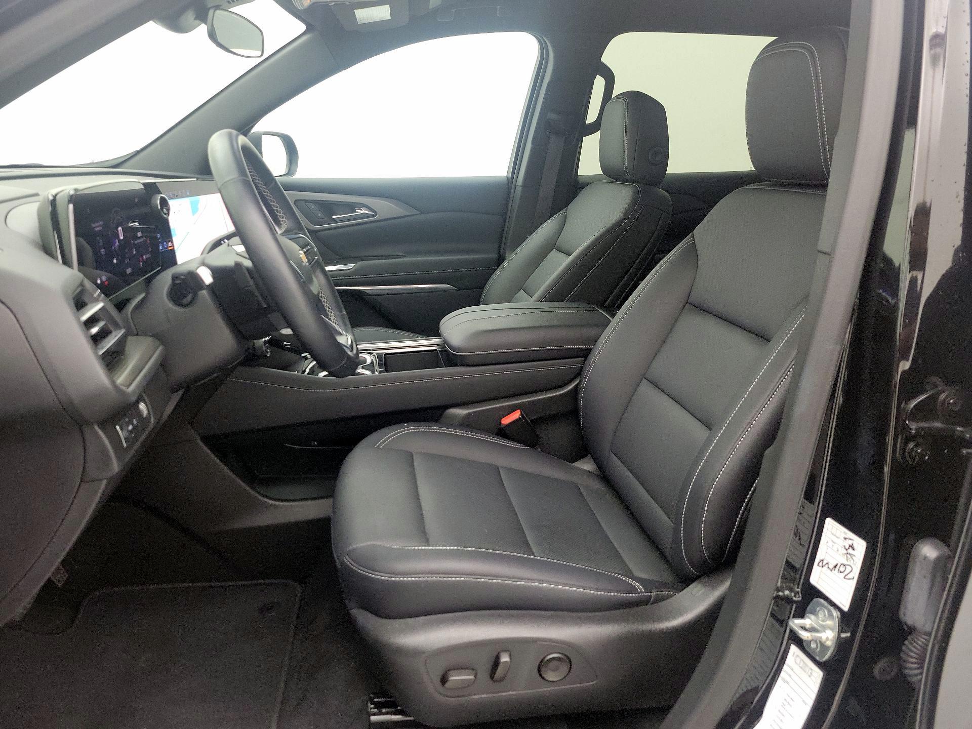 Thumbnail: 2025 Chevrolet Traverse - 11