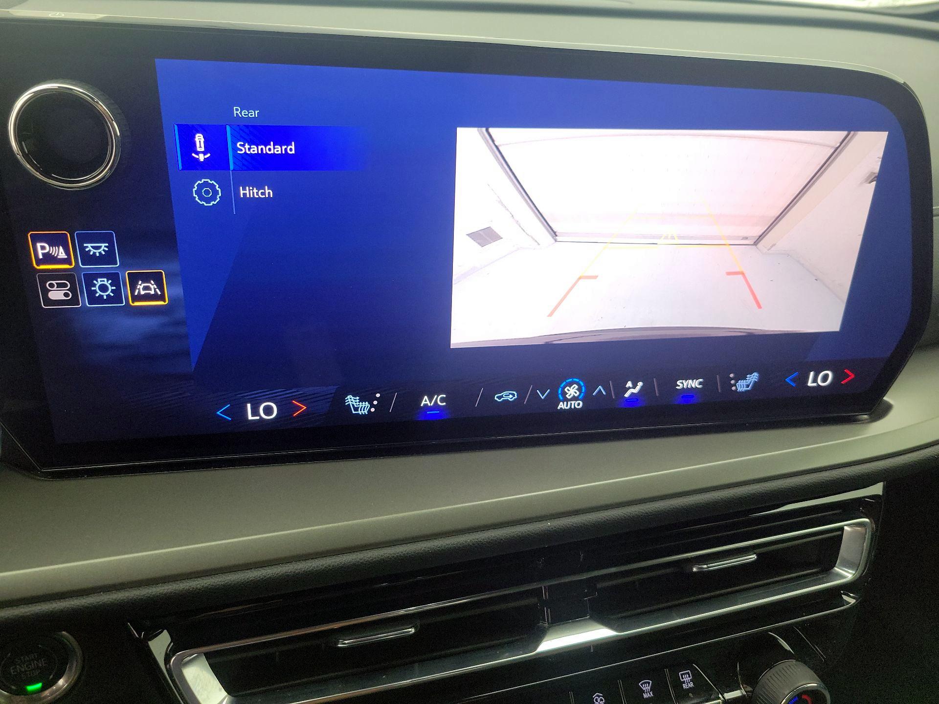 Thumbnail: 2025 Chevrolet Traverse - 15