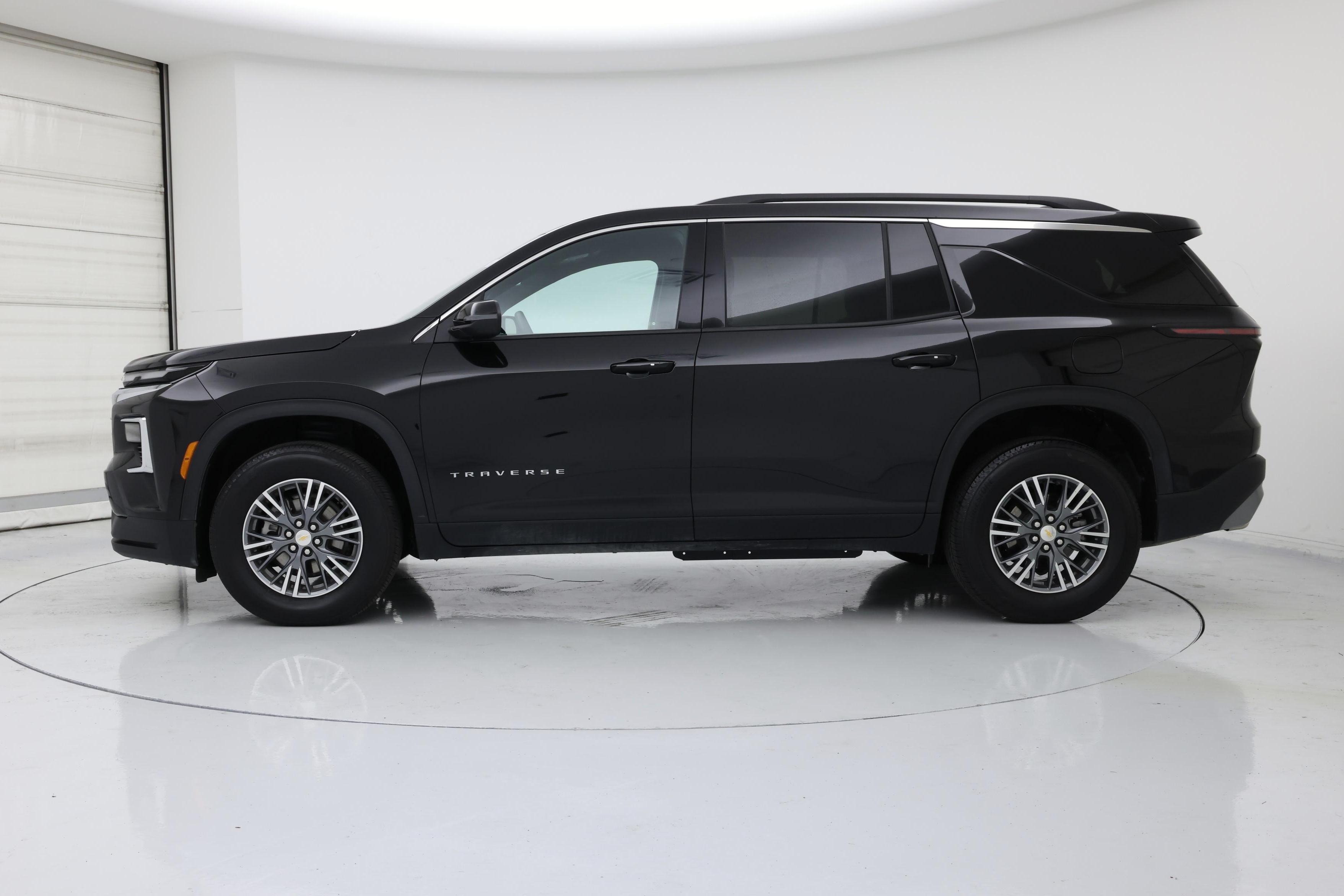 Thumbnail: 2025 Chevrolet Traverse - 3