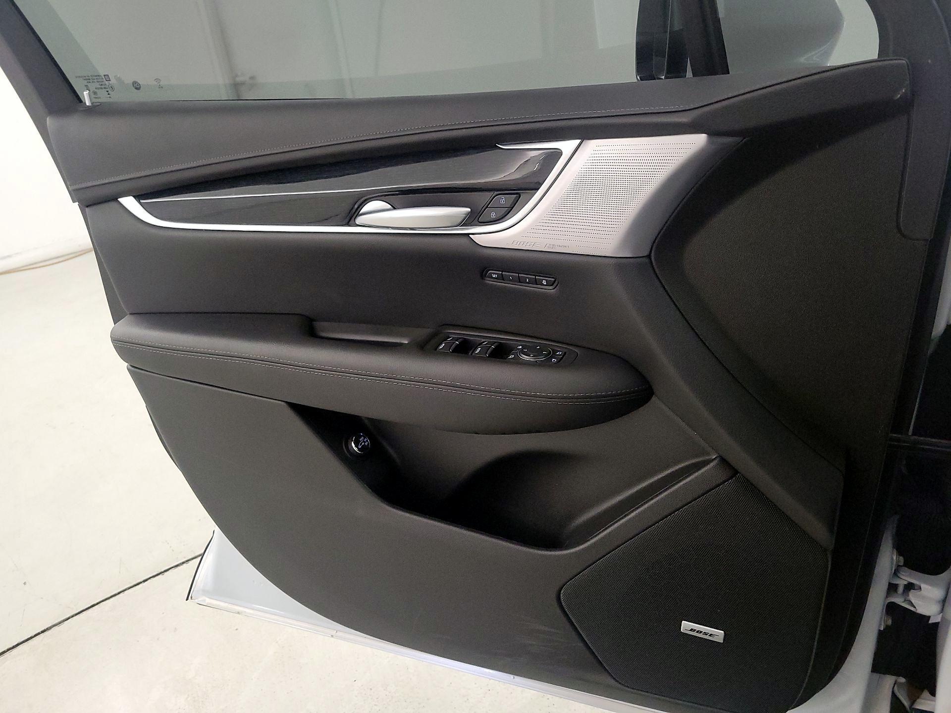 Thumbnail: 2025 Cadillac XT5 - 12