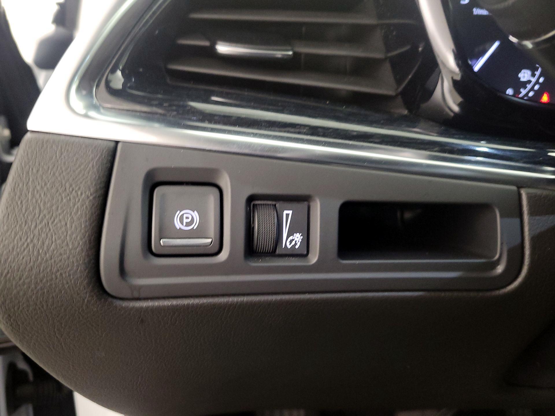 Thumbnail: 2025 Cadillac XT5 - 13