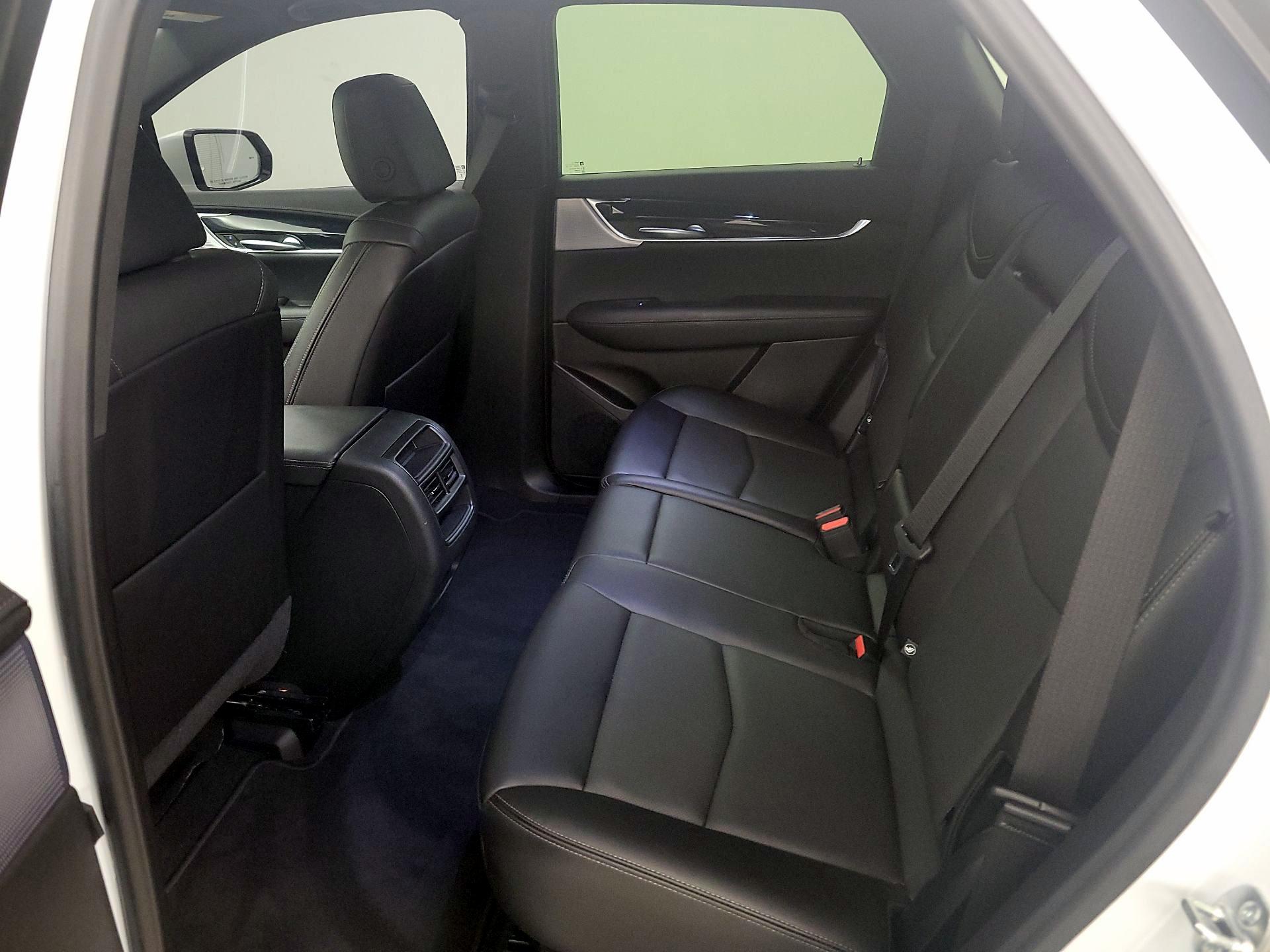 Thumbnail: 2025 Cadillac XT5 - 20