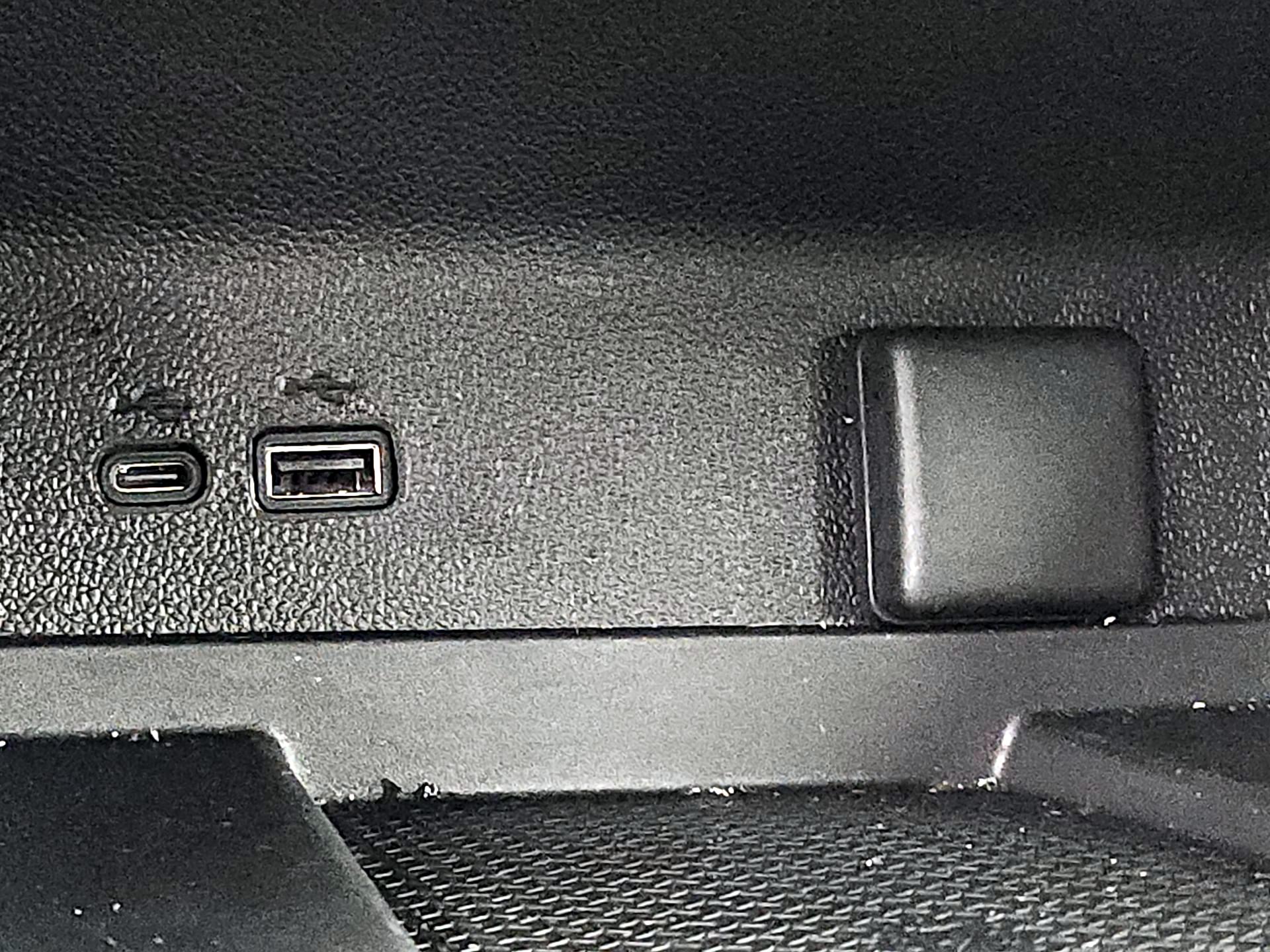 Thumbnail: 2025 Chevrolet Traverse - 18