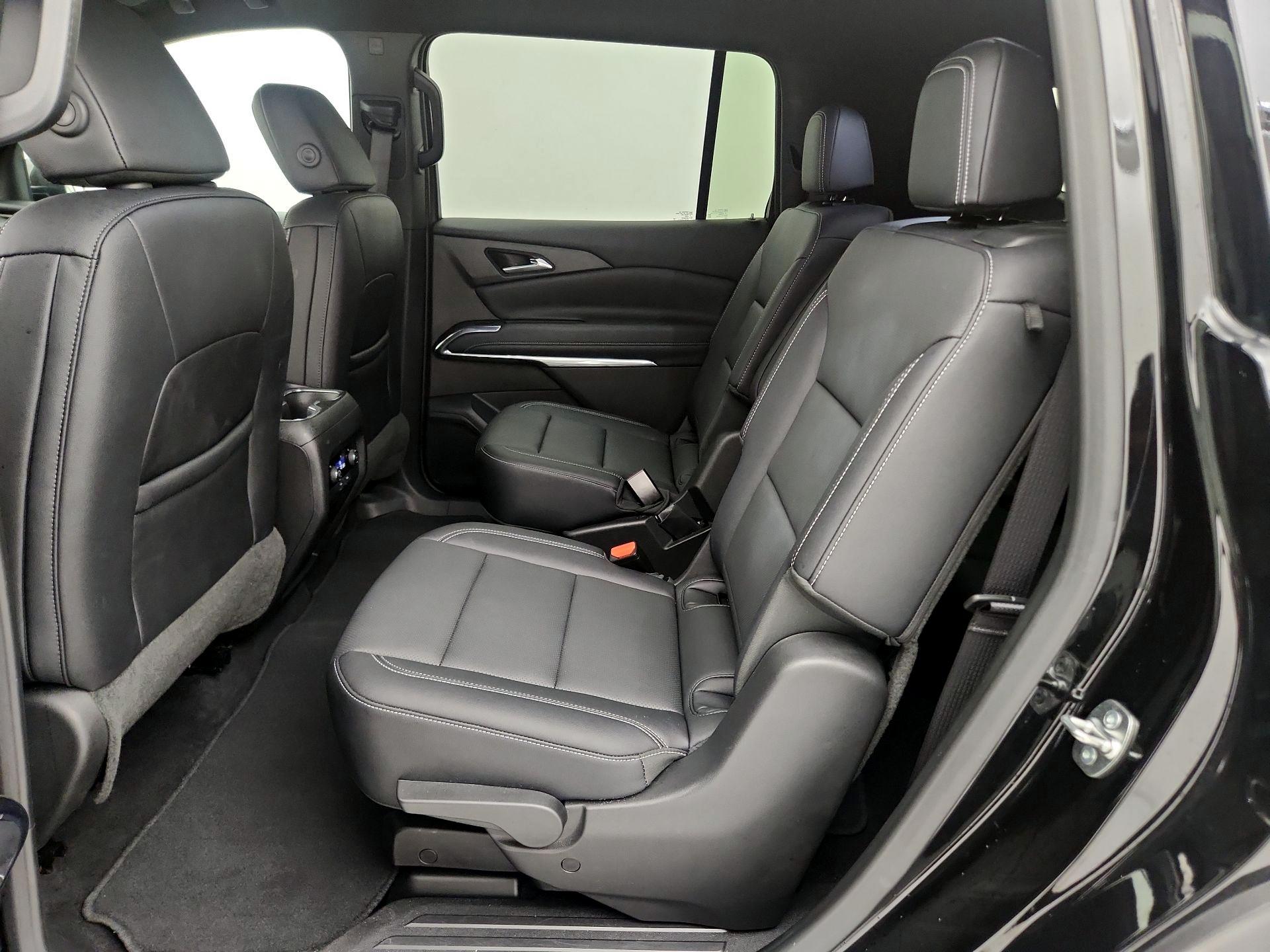 Thumbnail: 2025 Chevrolet Traverse - 19