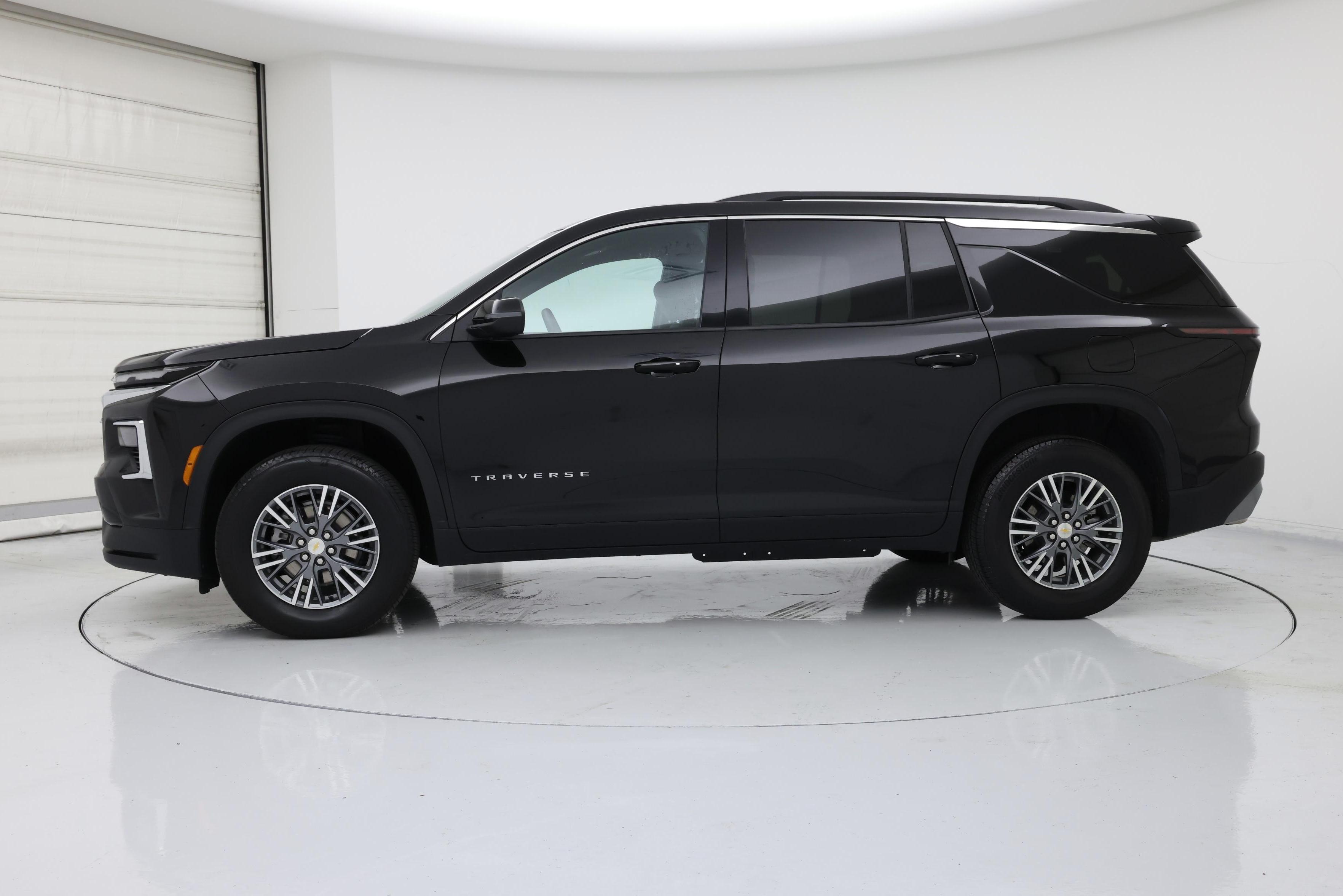 Thumbnail: 2025 Chevrolet Traverse - 3