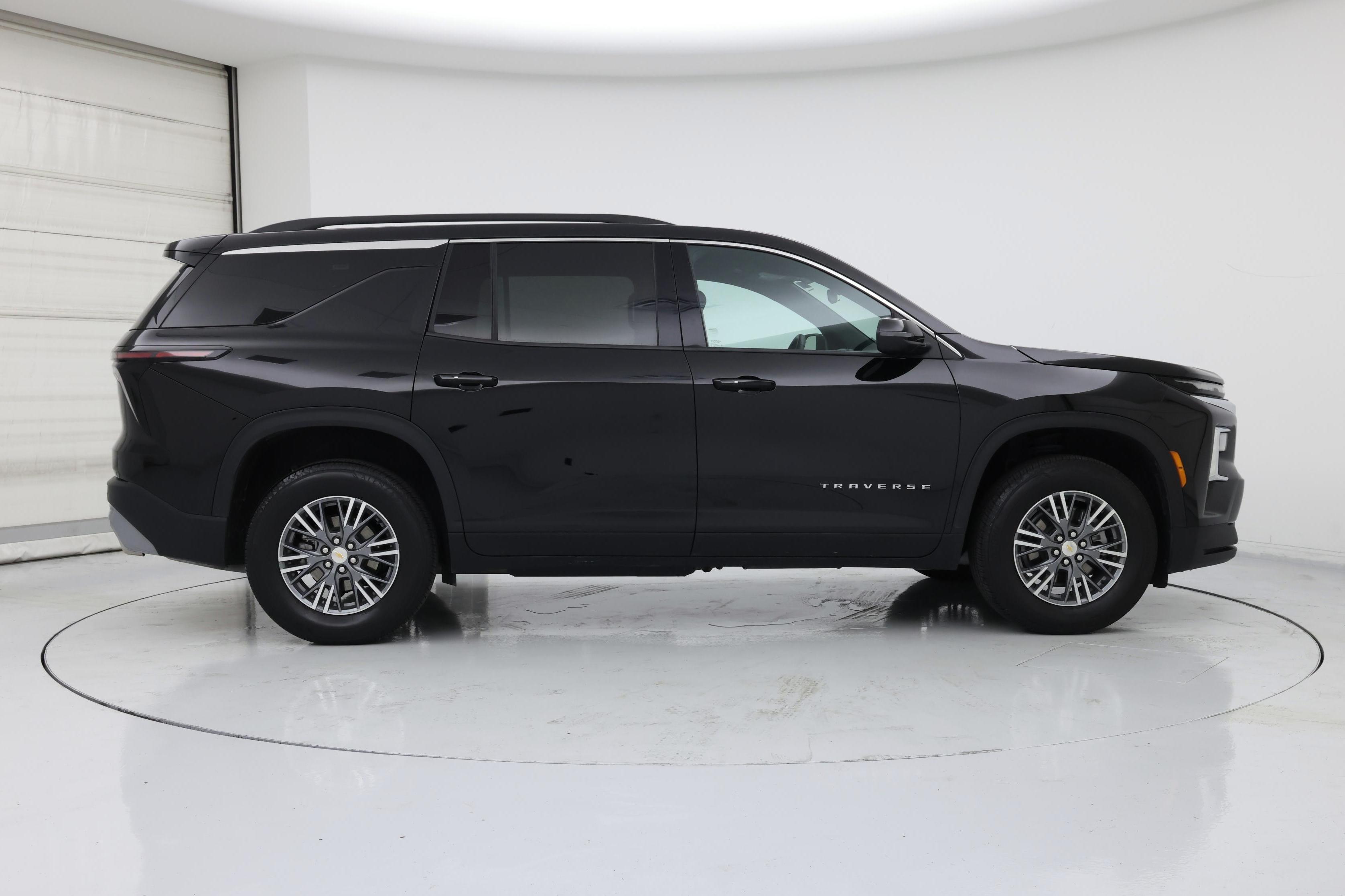 Thumbnail: 2025 Chevrolet Traverse - 7