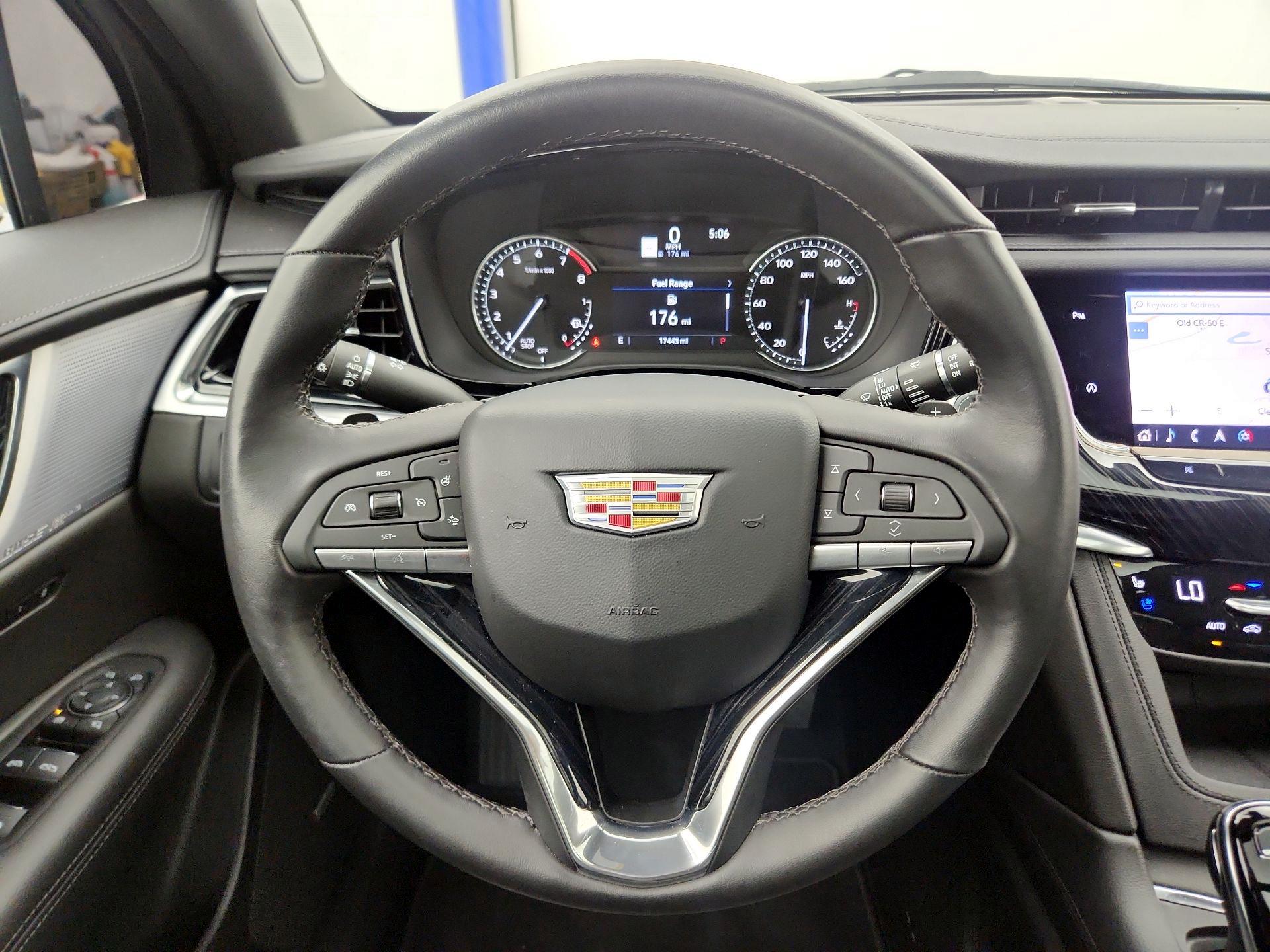 Thumbnail: 2025 Cadillac XT6 - 10