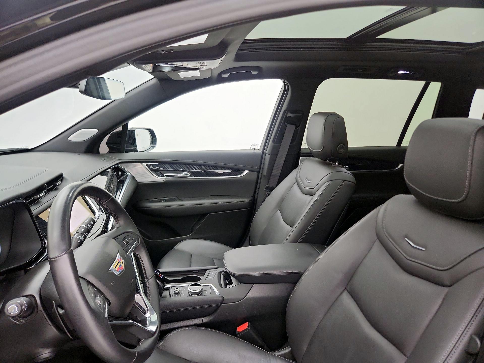 Thumbnail: 2025 Cadillac XT6 - 20