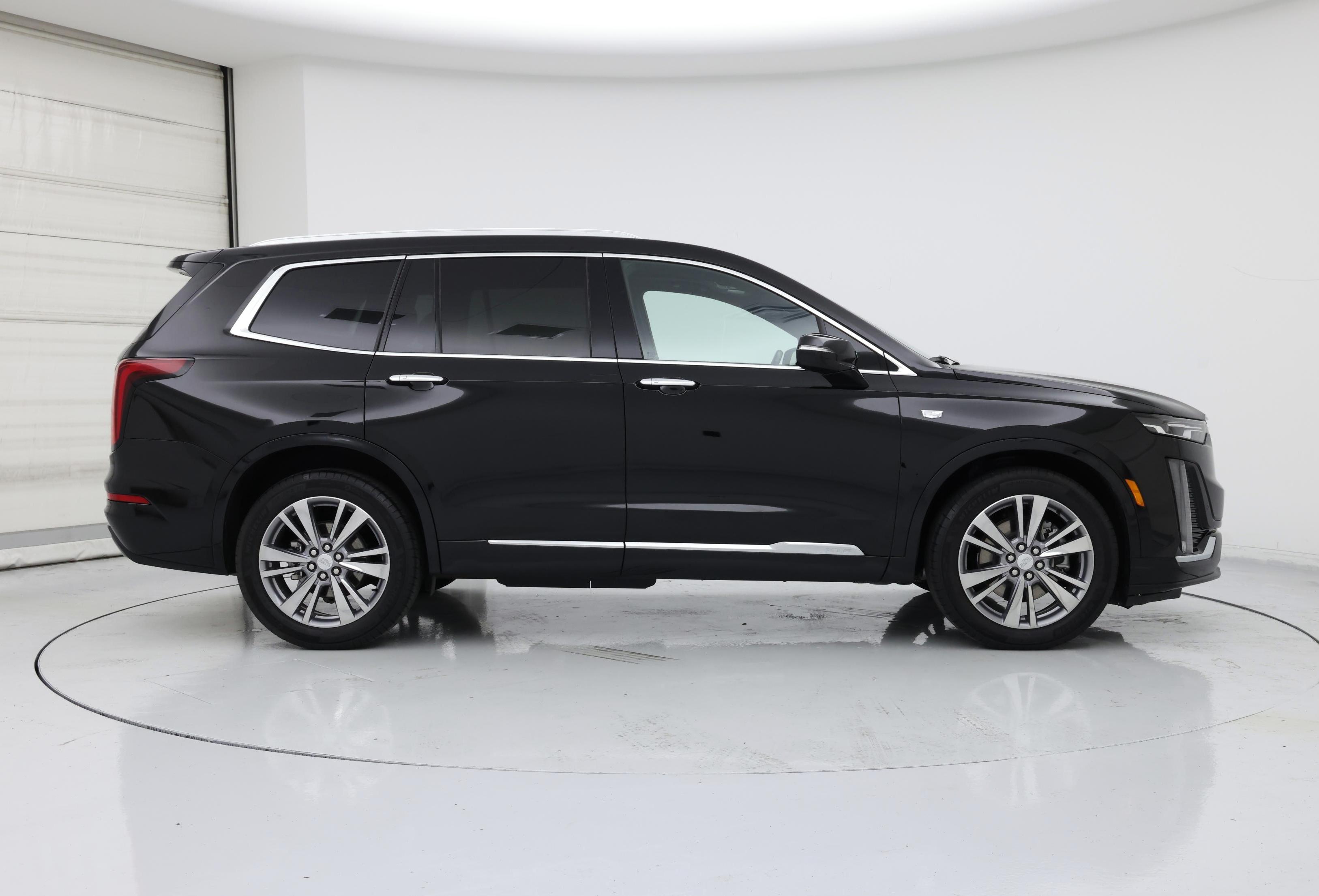 Thumbnail: 2025 Cadillac XT6 - 7