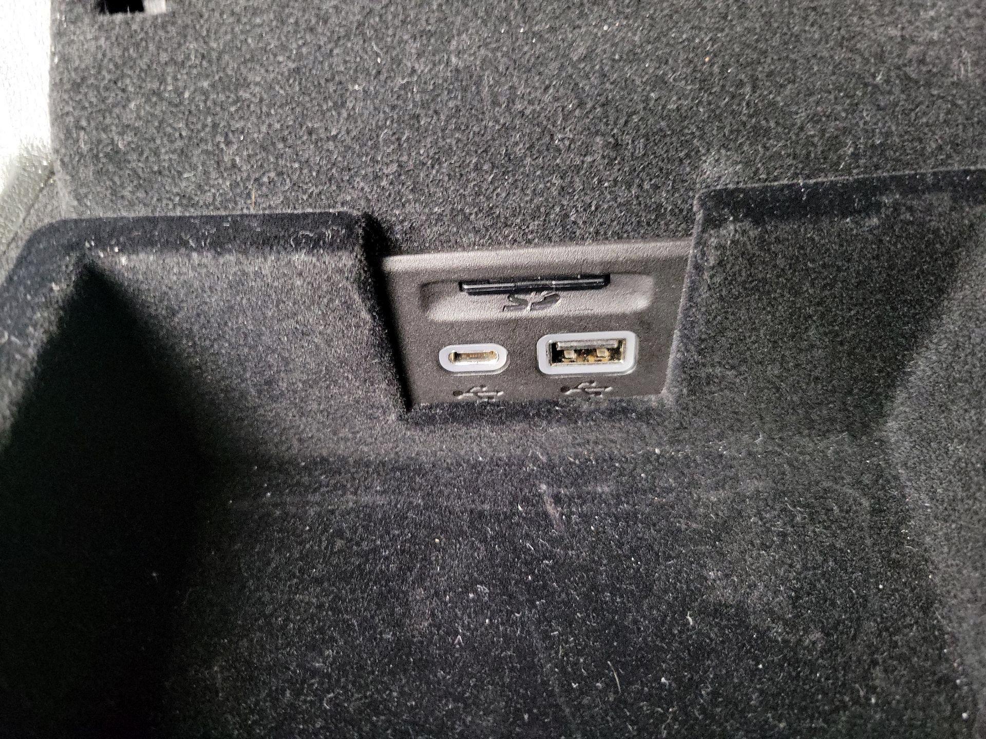 Thumbnail: 2025 Cadillac XT6 - 19