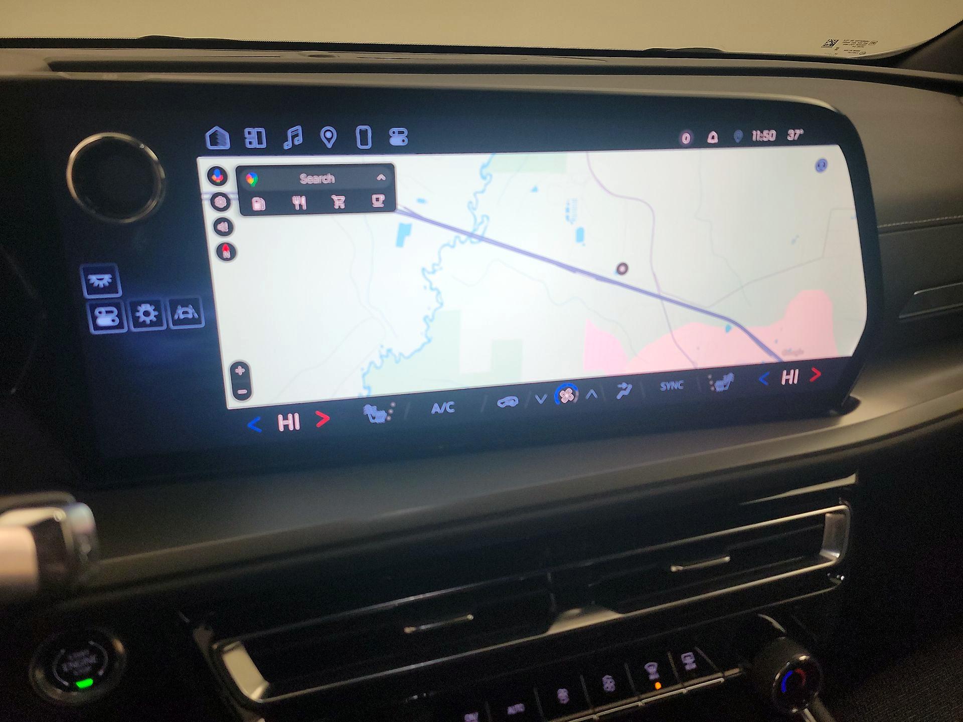 Thumbnail: 2025 Chevrolet Traverse - 14