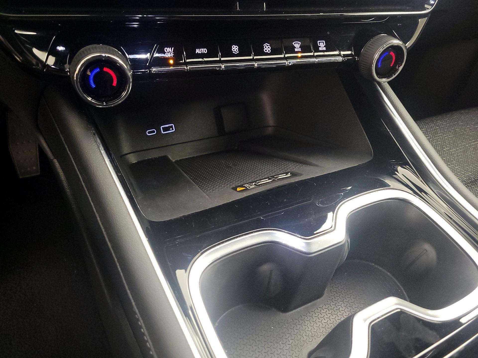 Thumbnail: 2025 Chevrolet Traverse - 17