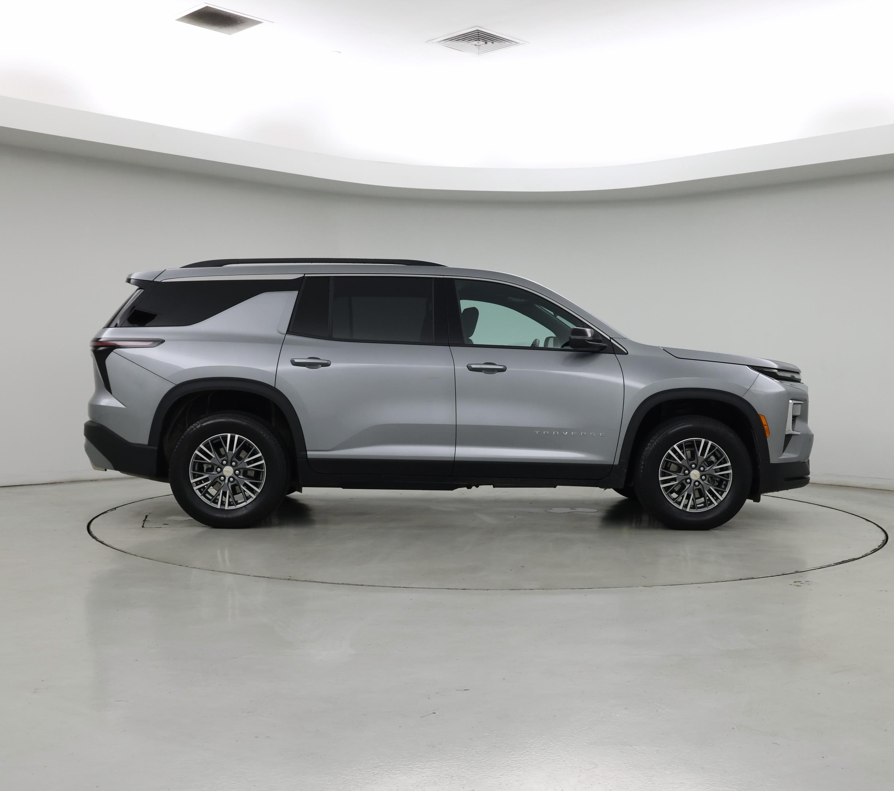 Thumbnail: 2025 Chevrolet Traverse - 7