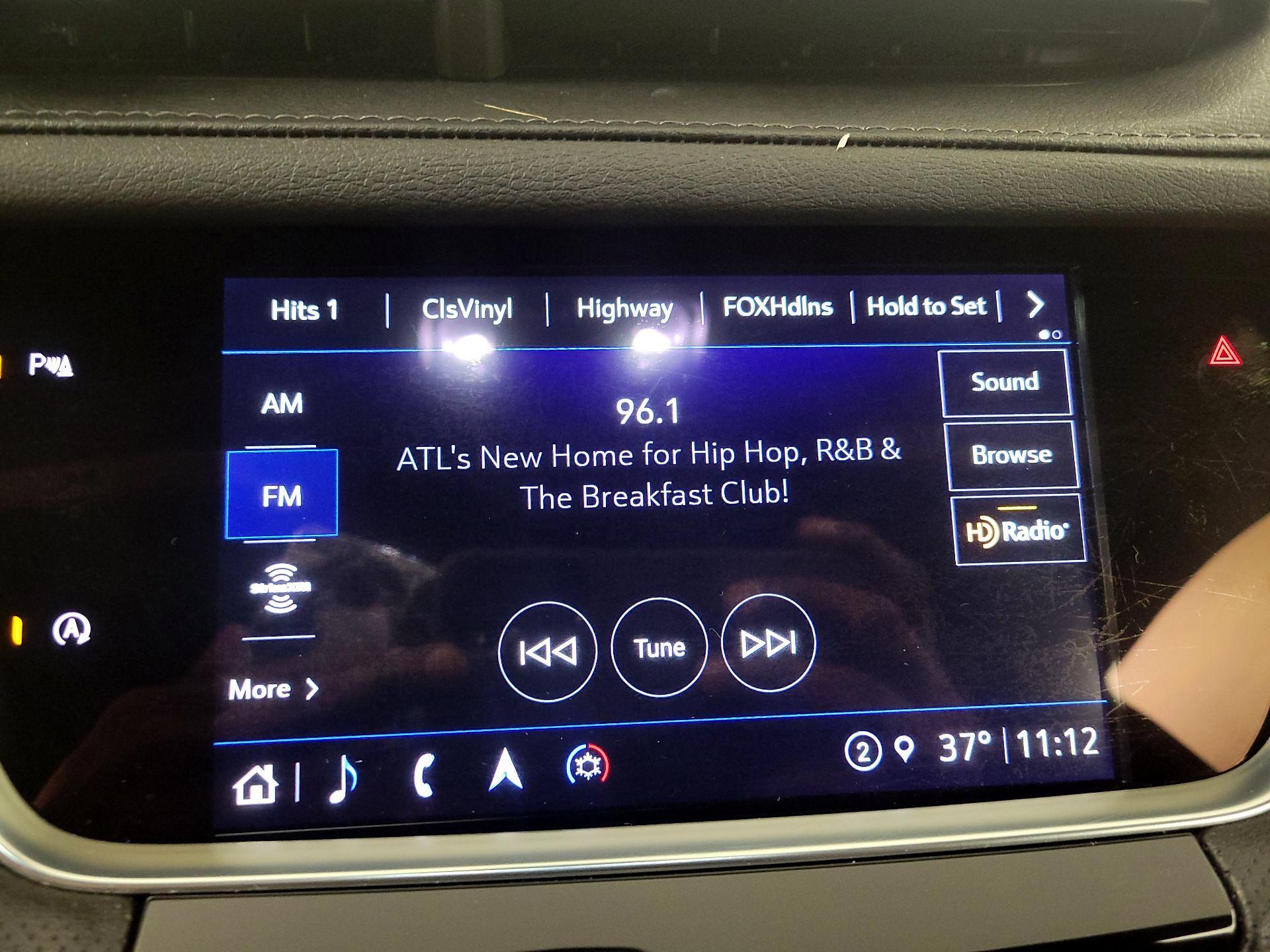 Thumbnail: 2025 Cadillac XT5 - 16