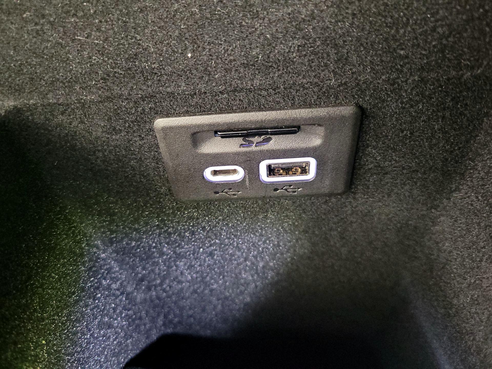 Thumbnail: 2025 Cadillac XT5 - 19