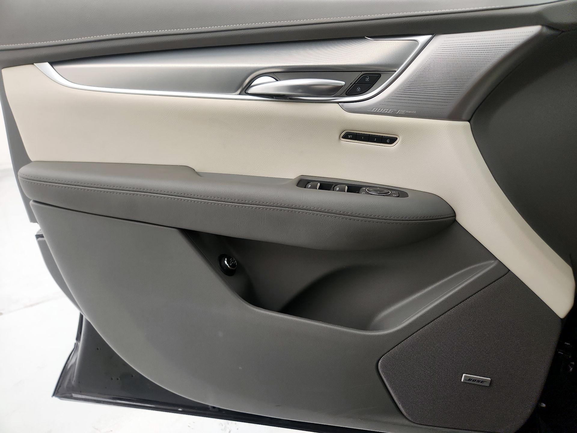 Thumbnail: 2025 Cadillac XT5 - 12