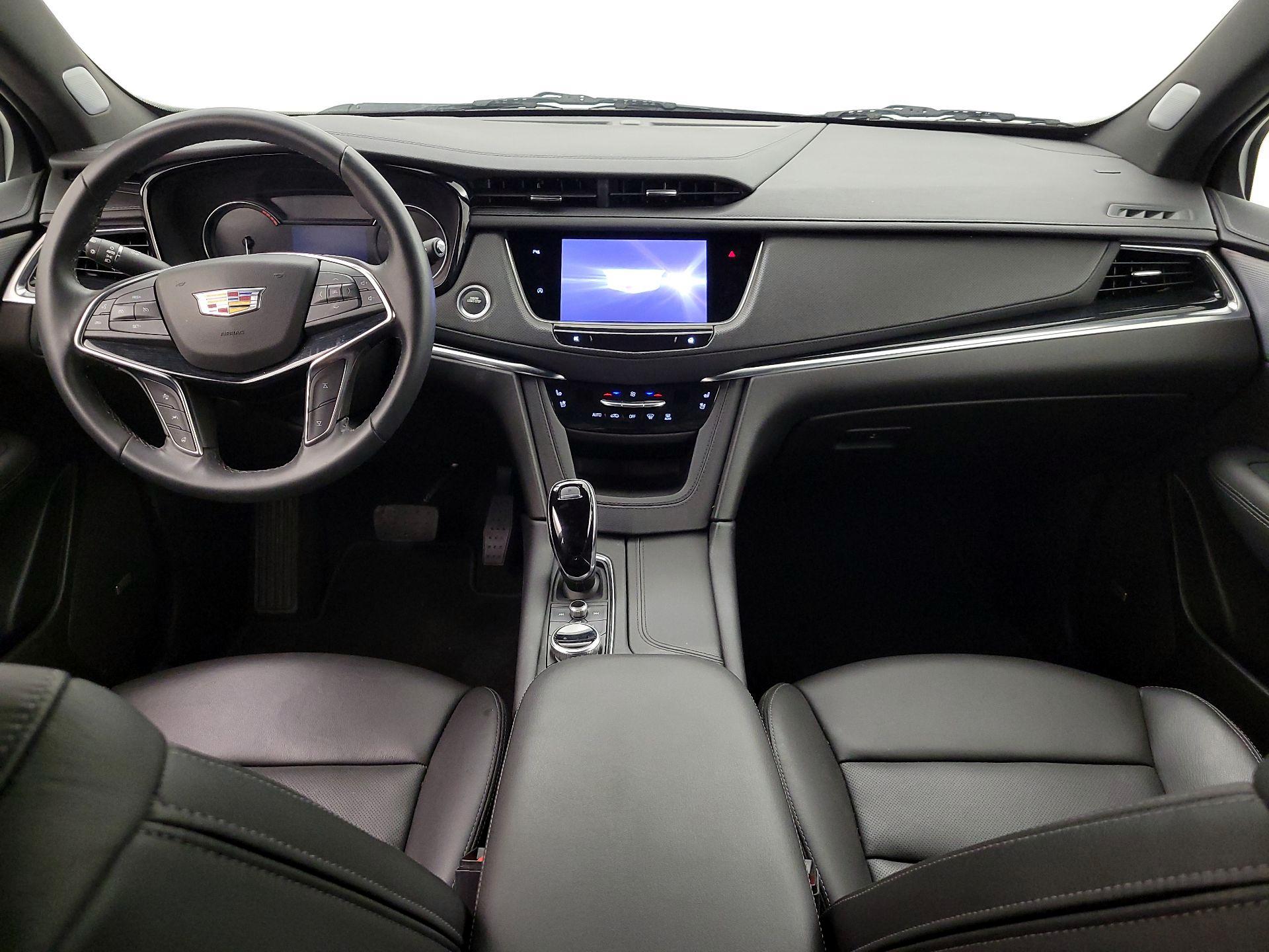 Thumbnail: 2025 Cadillac XT5 - 9