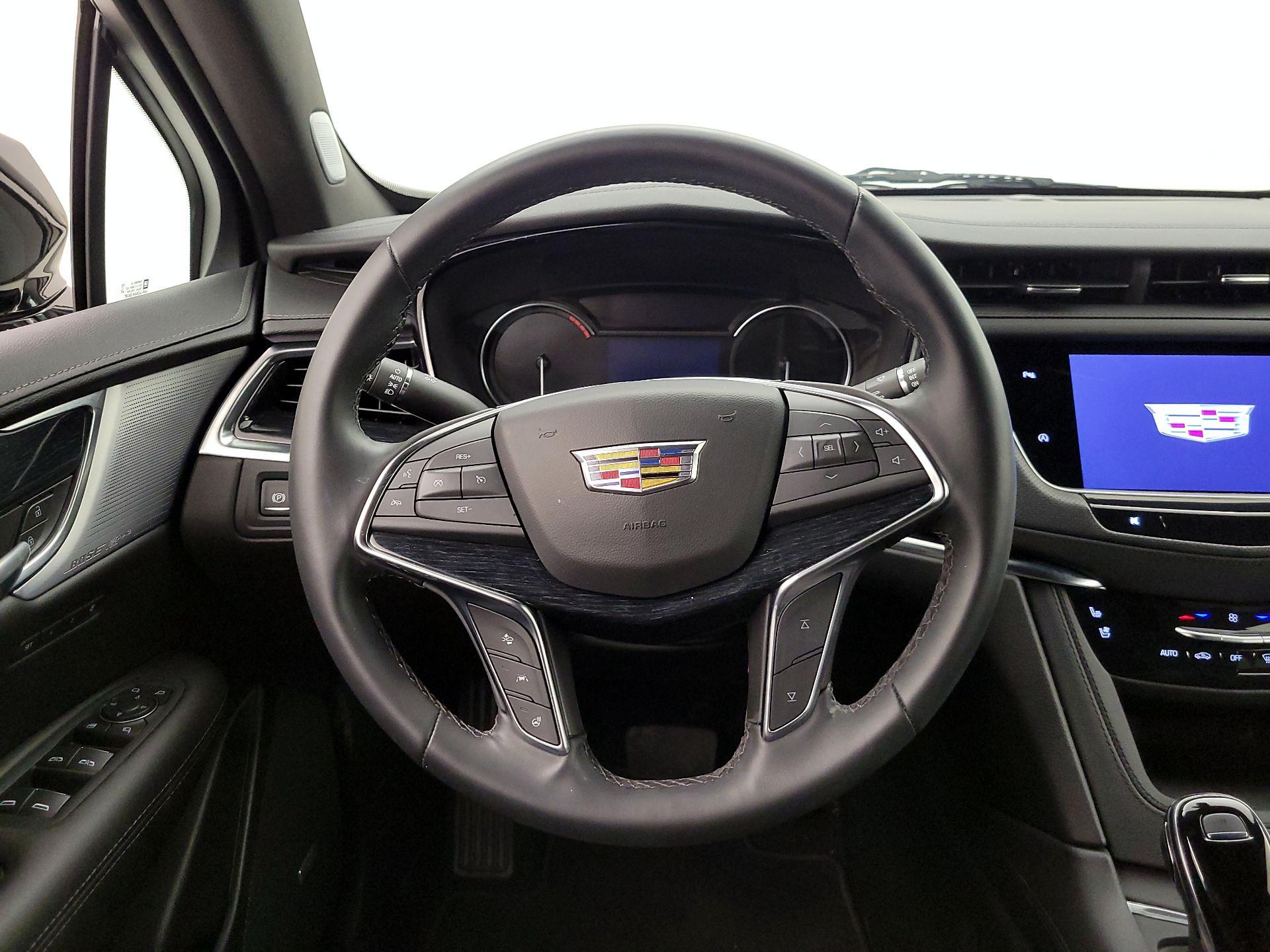 Thumbnail: 2025 Cadillac XT5 - 10