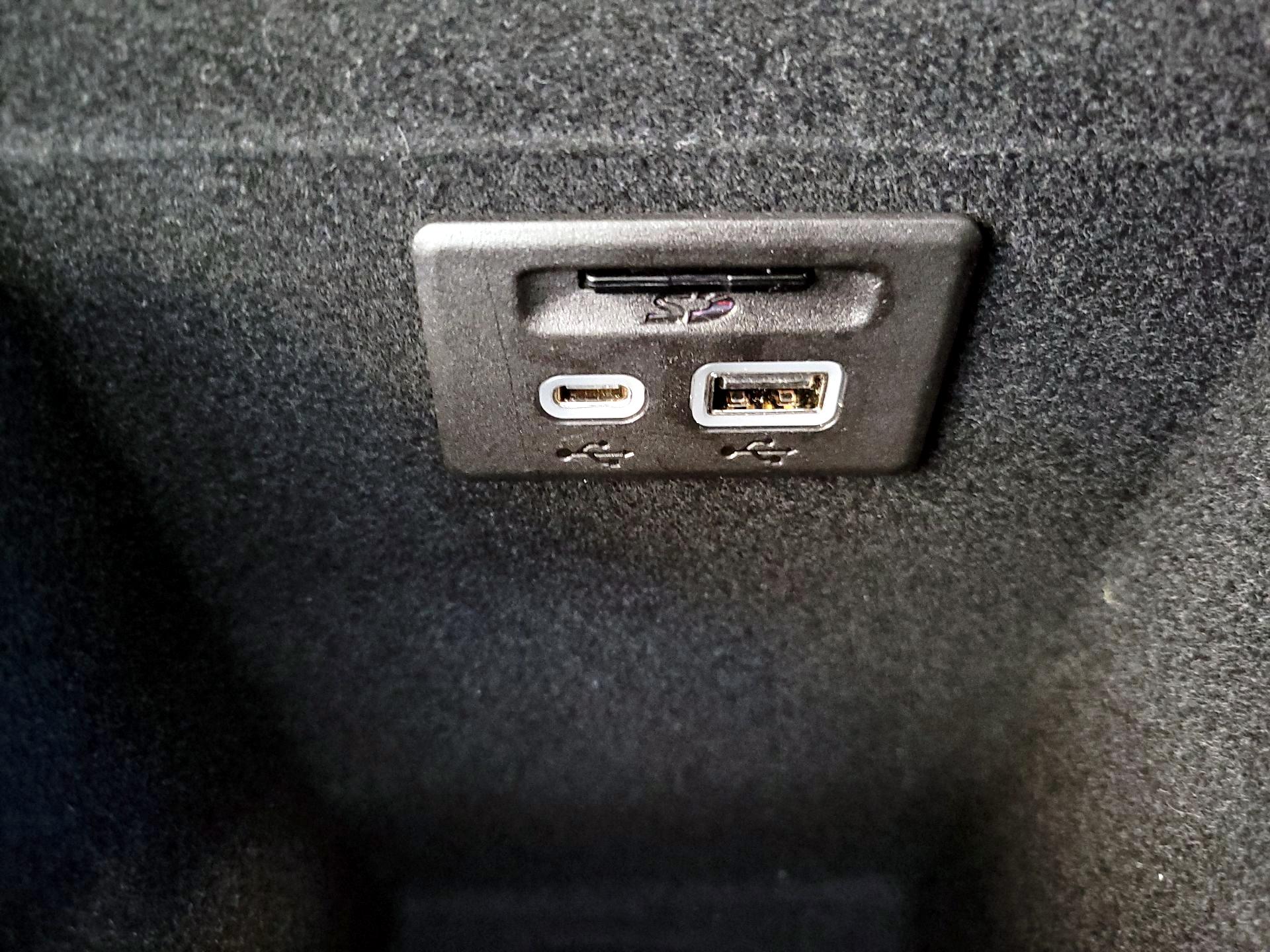 Thumbnail: 2025 Cadillac XT5 - 19