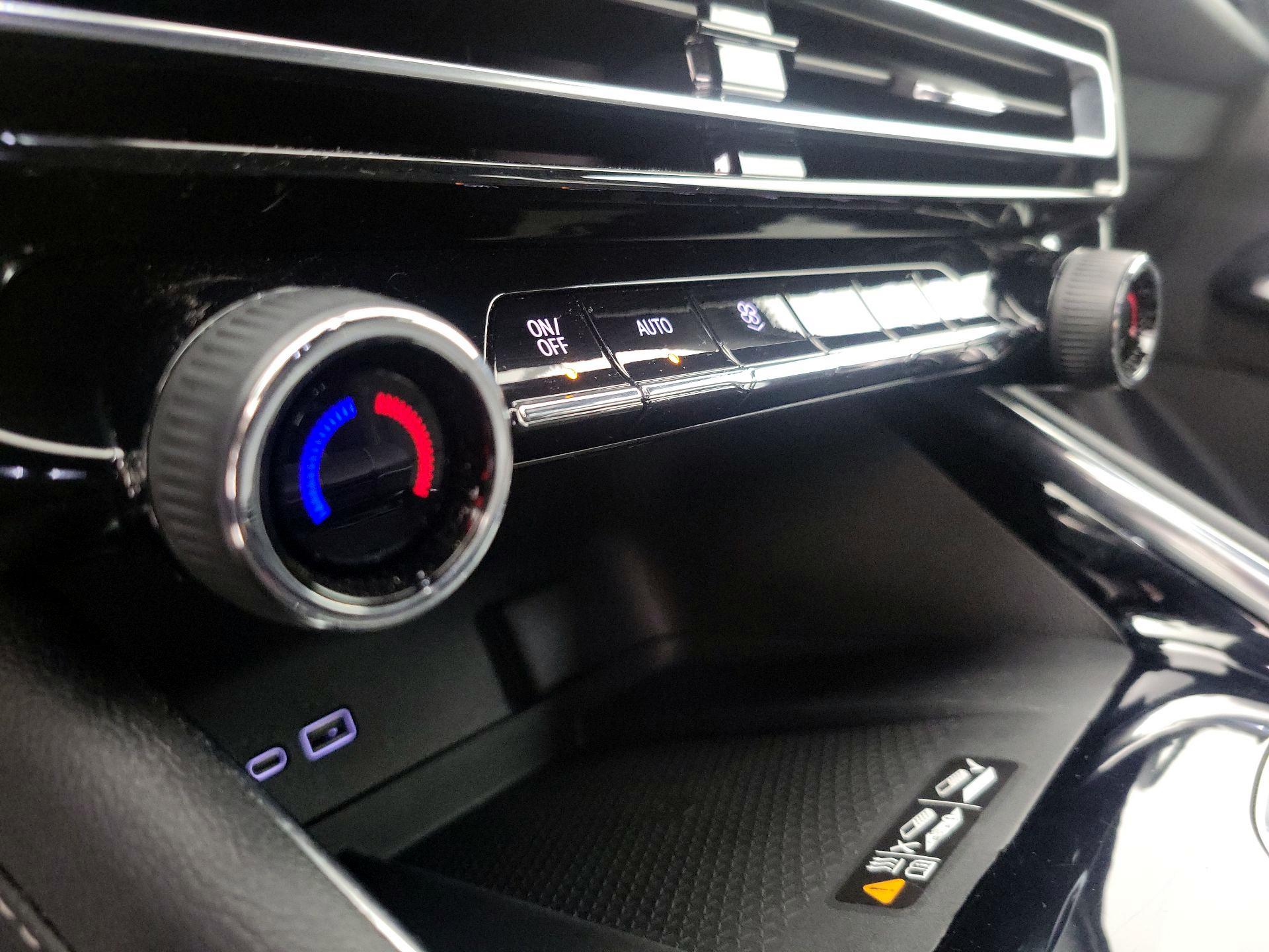 Thumbnail: 2025 Chevrolet Traverse - 17