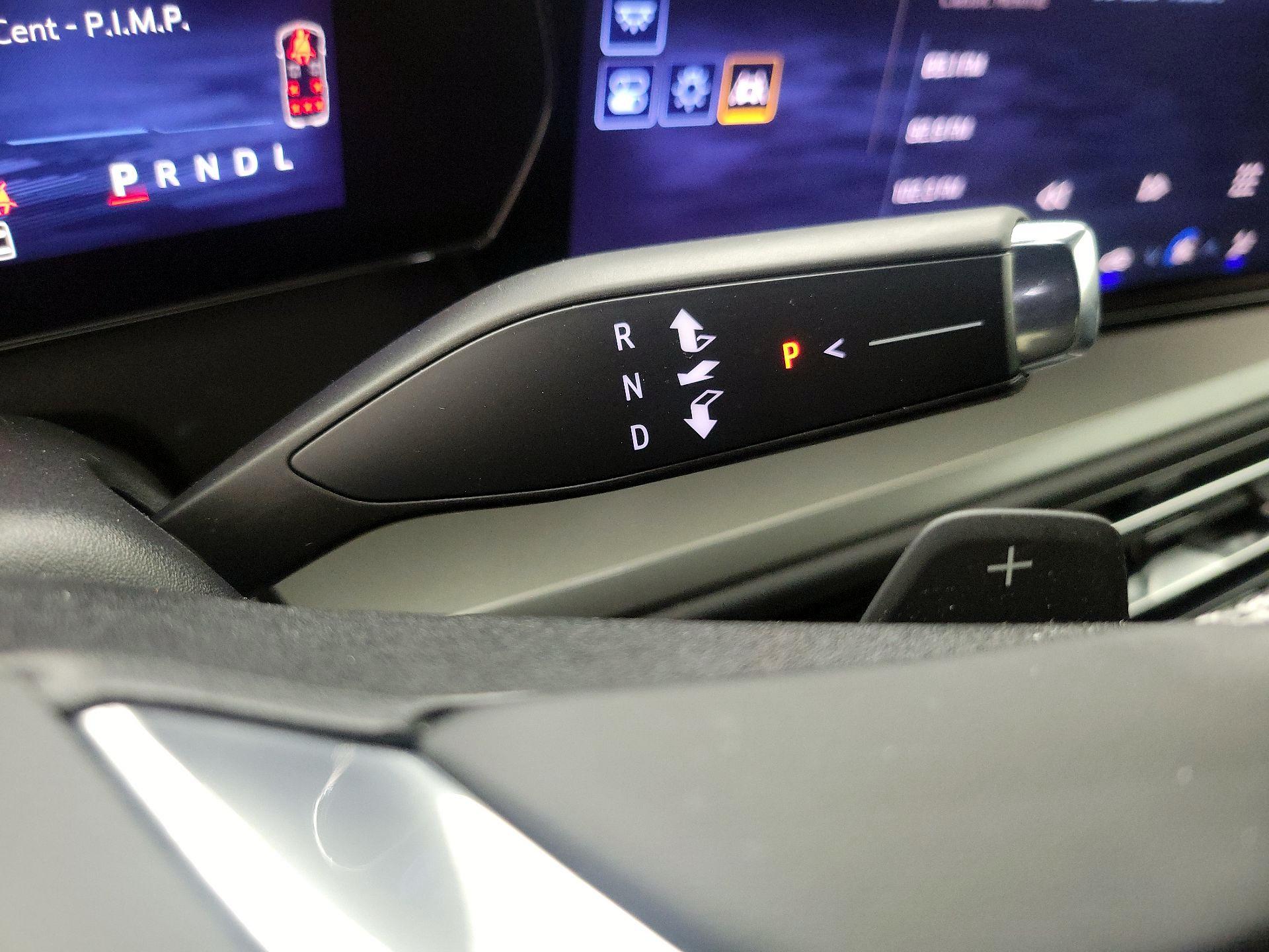 Thumbnail: 2025 Chevrolet Traverse - 18