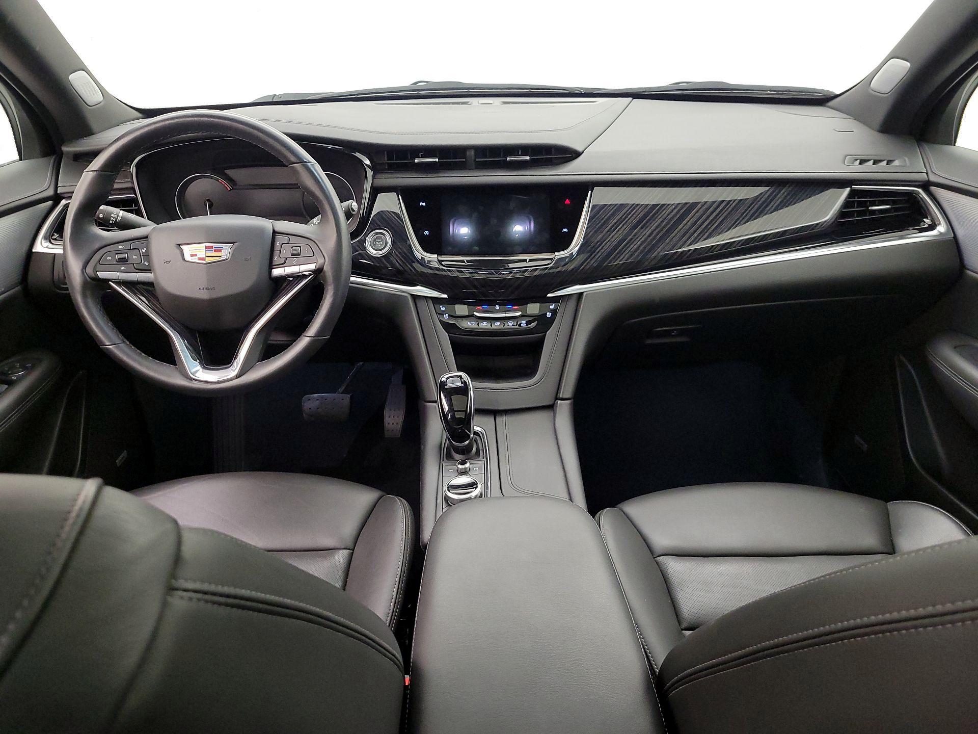 Thumbnail: 2025 Cadillac XT6 - 9